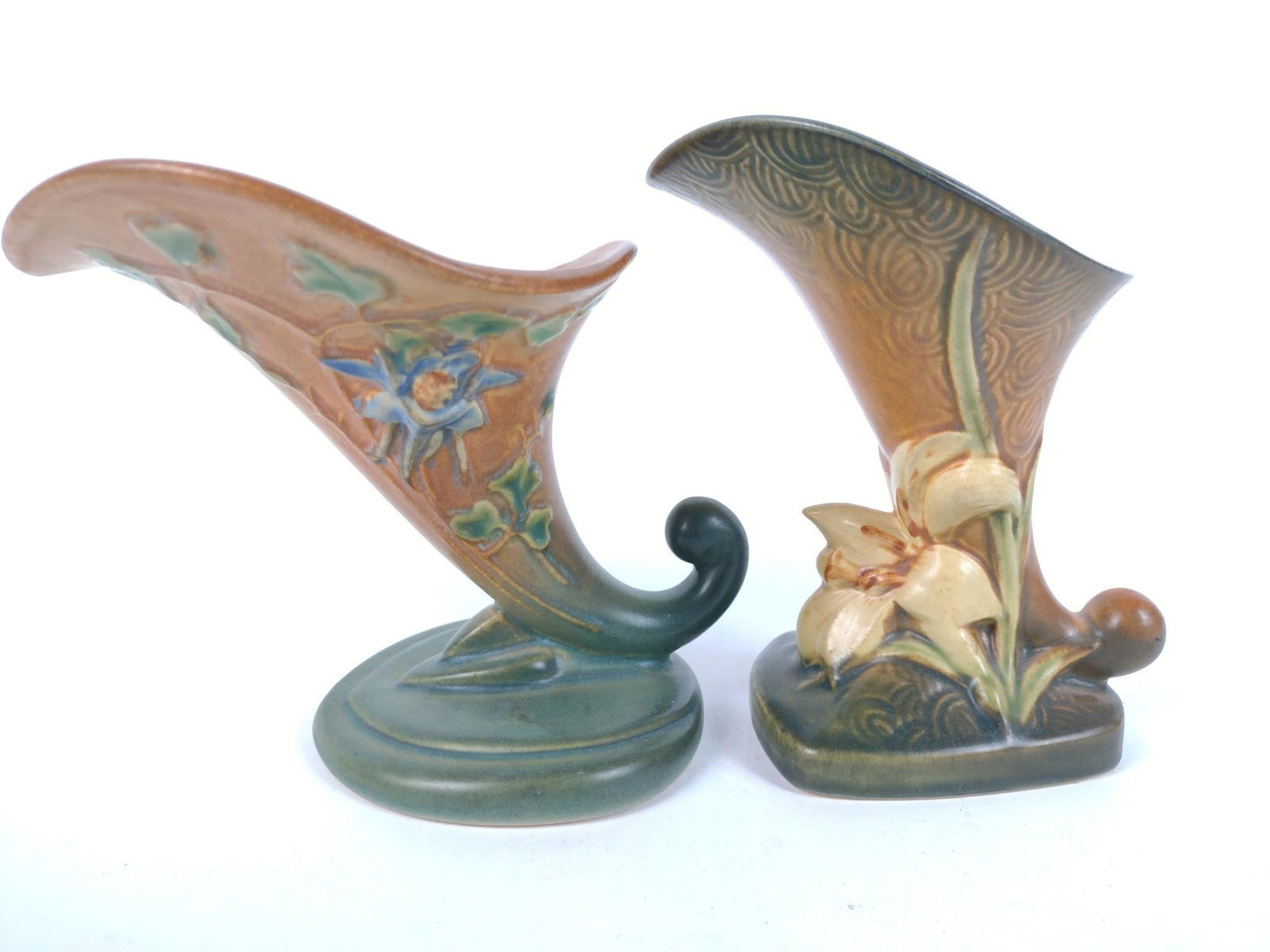 2 Pcs Roseville incl Zephyr Lily and Columbine (1 of 4)