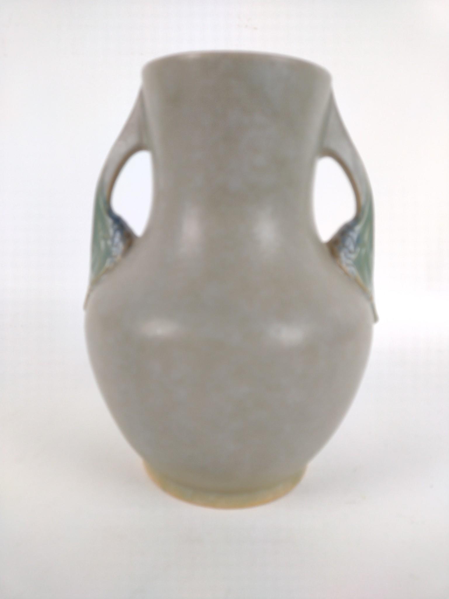 9-1/4" Roseville Tuscany Vase (1 of 4)