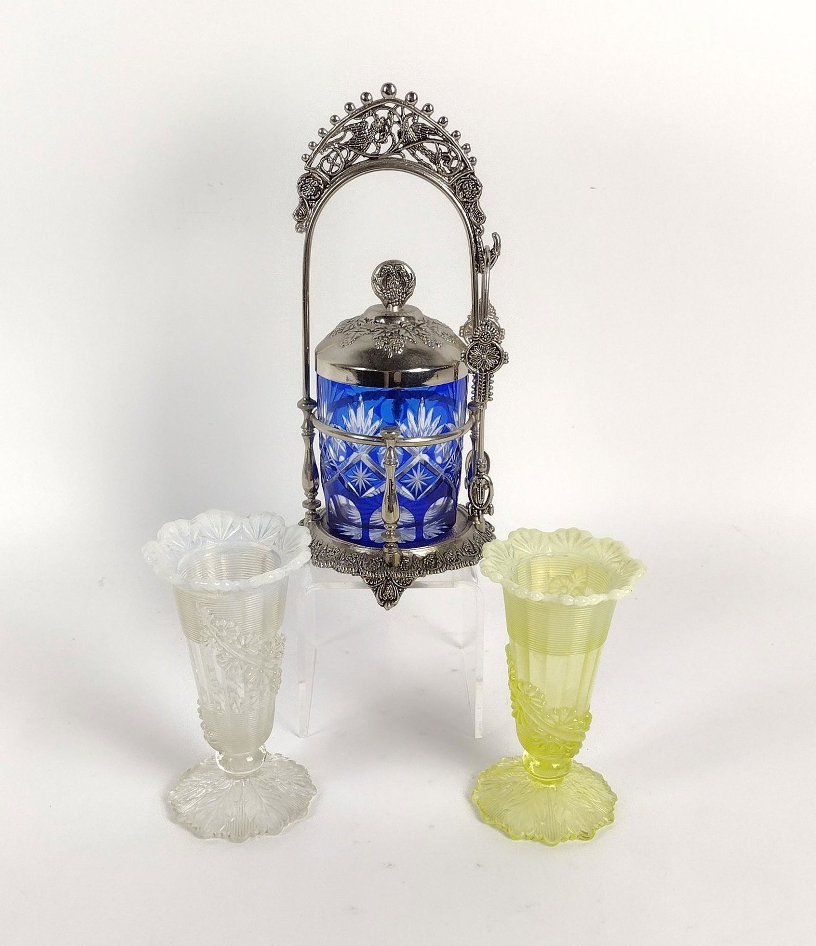 3 Pcs Glassware incl Pickle Caster (1 of 5)