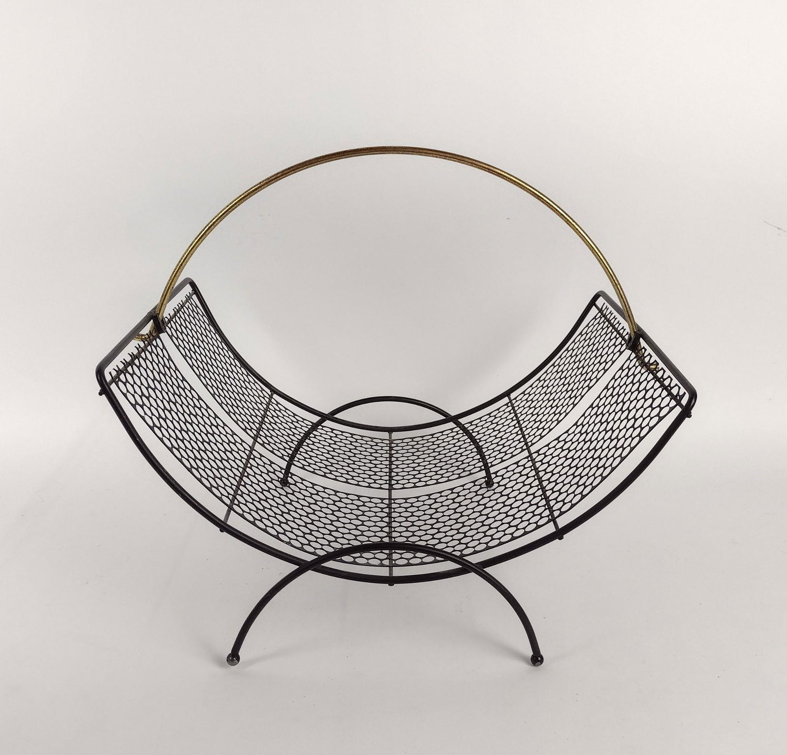 Vintage Mid-Century Wire Mesh Magazine Rack (1 of 3)