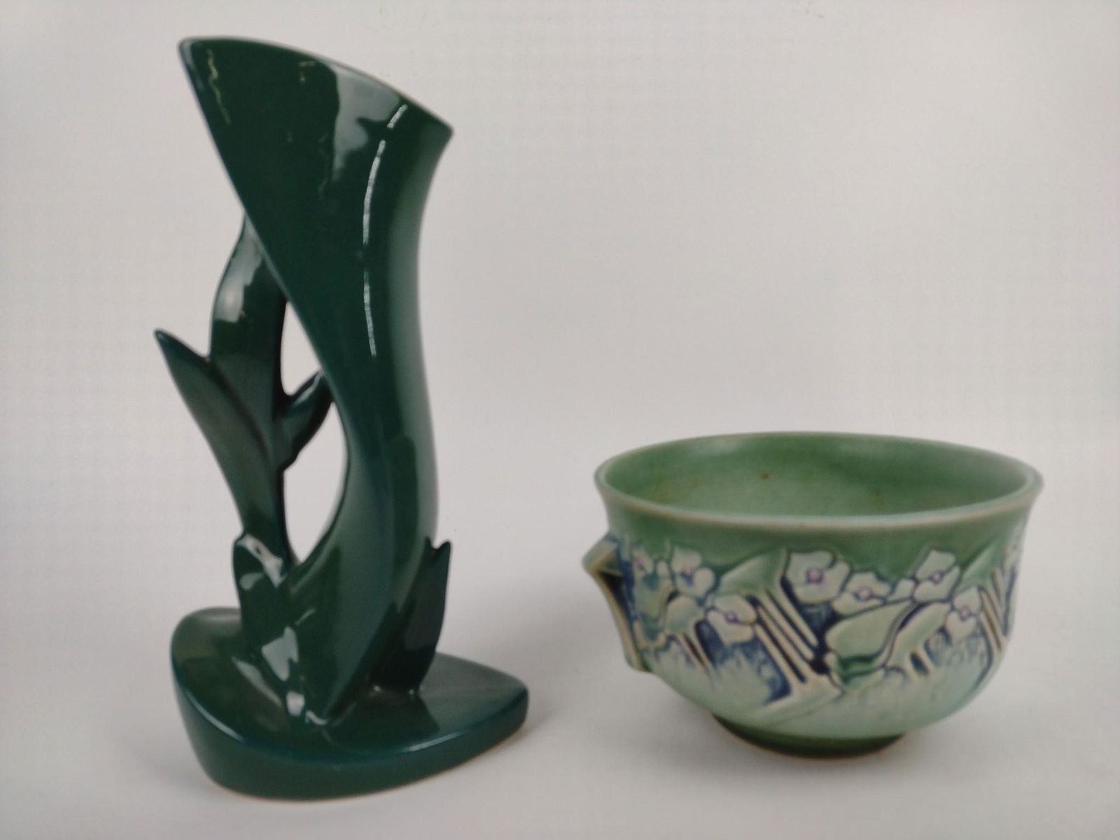 2 Roseville Vases Incl Clemana and Mayfair (1 of 4)