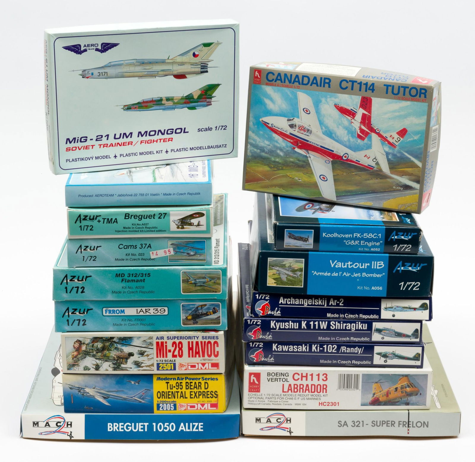 17 1/72 Scale Military Models incl Azur and Paula (1 of 2)
