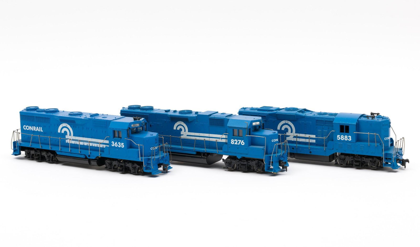 3 HO Conrail Powered Engines (1 of 4)