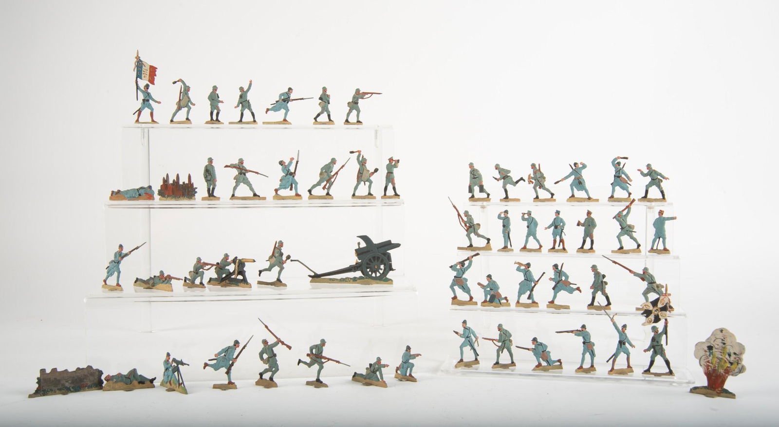 55 German WWI Semi-Flat Soldiers (1 of 5)