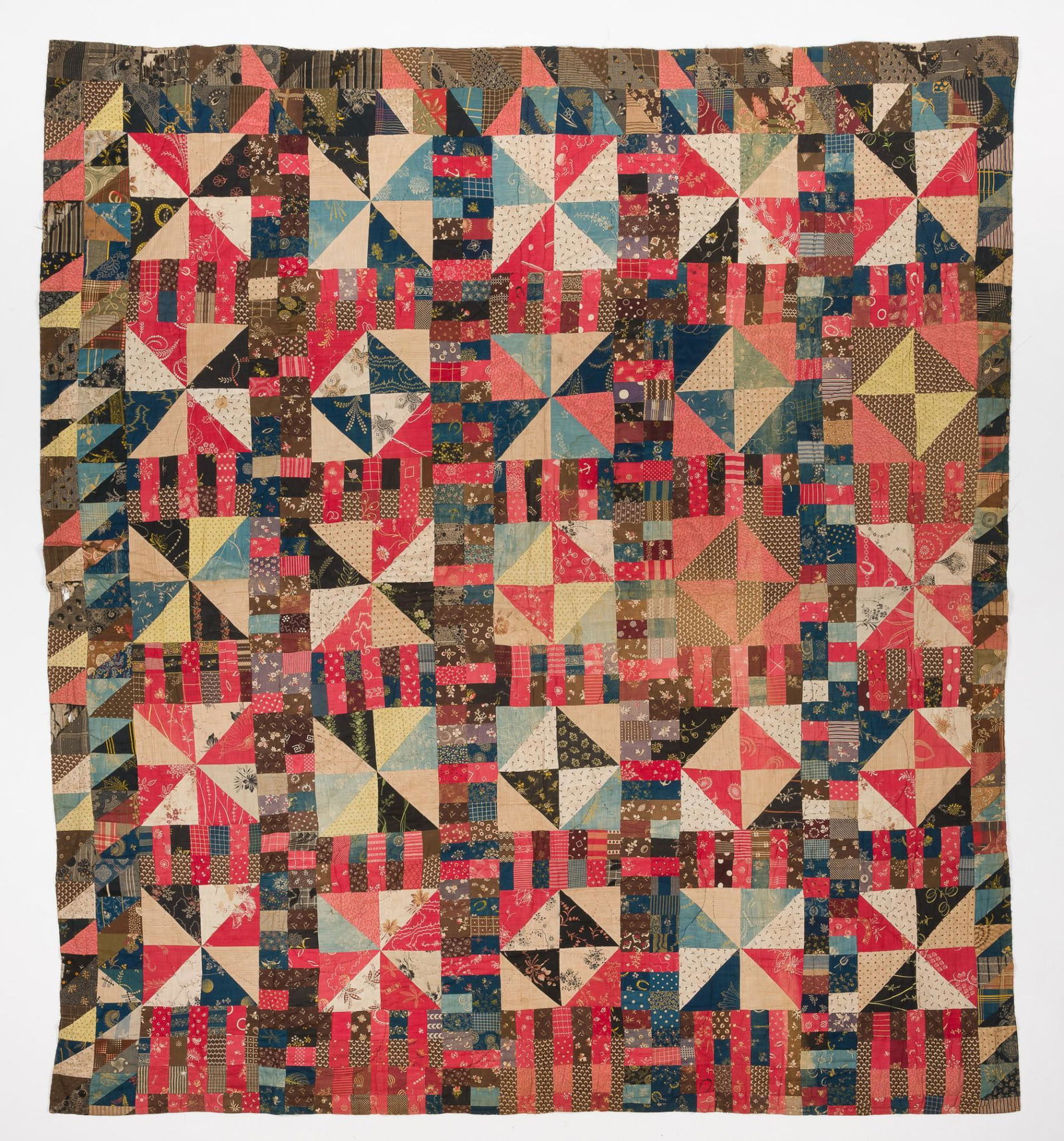 Cumberland County Pinwheel Patchwork Quilt (1 of 12)