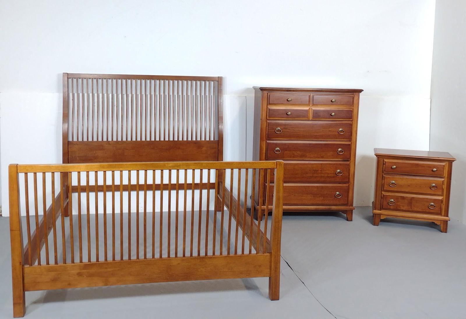 4 Pc Vaughan Bassett Bedroom Set (1 of 14)