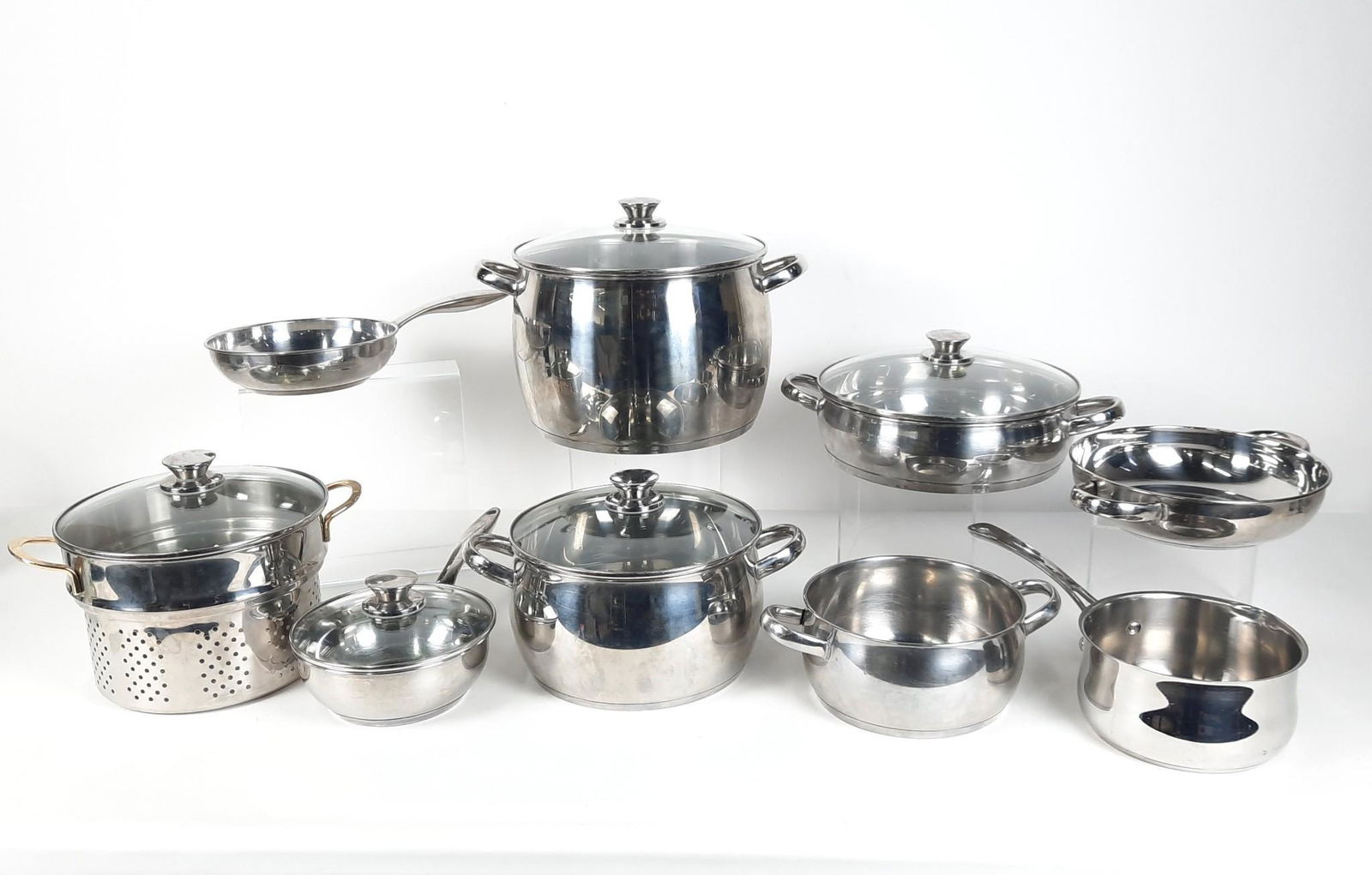 13 Pc Command Performance Cookware Set (1 of 4)