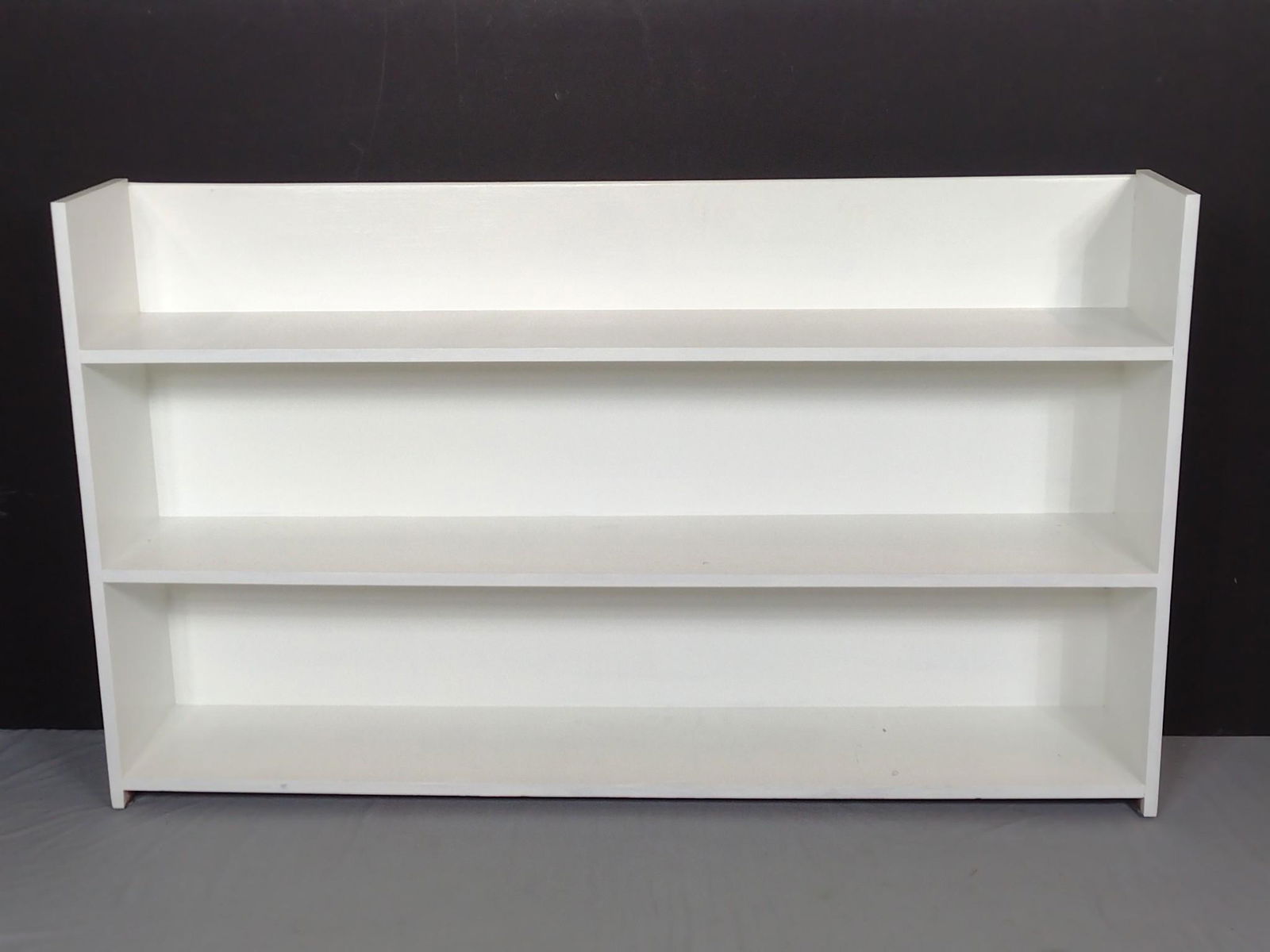 White Painted Bookcase (1 of 5)