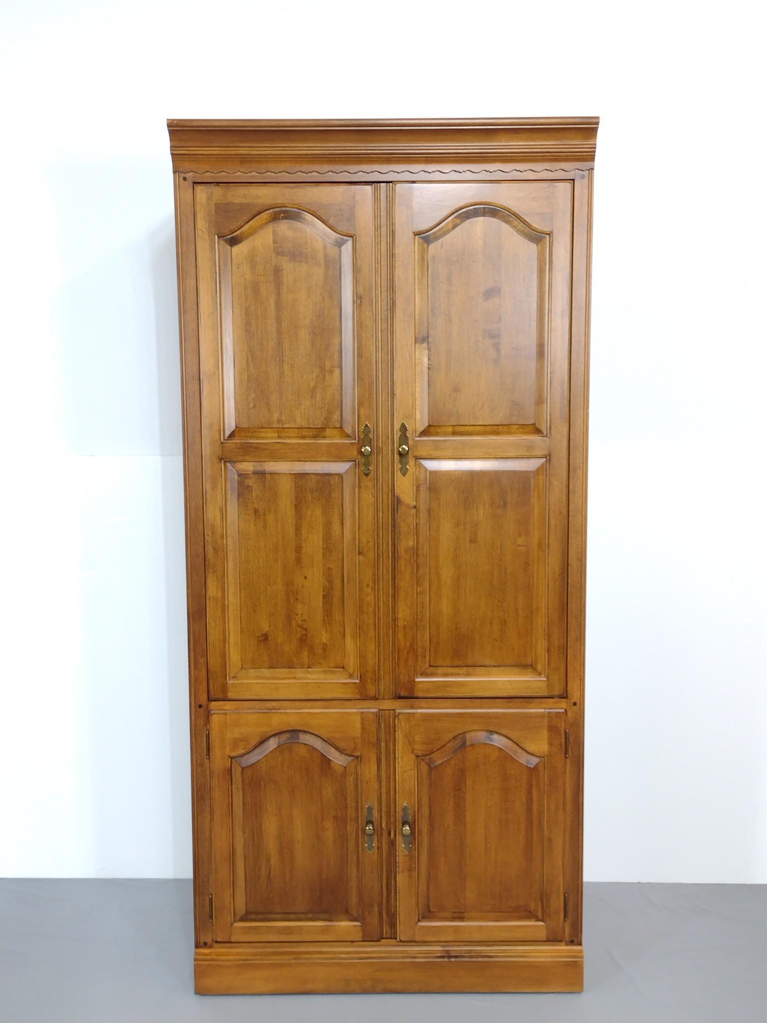 Ethan Allen TV Cabinet (1 of 5)