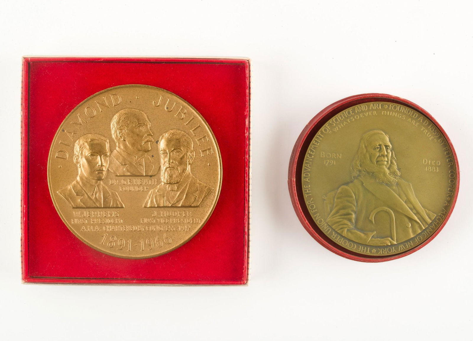 2 Bronze Medallions incl Tiffany (1 of 7)