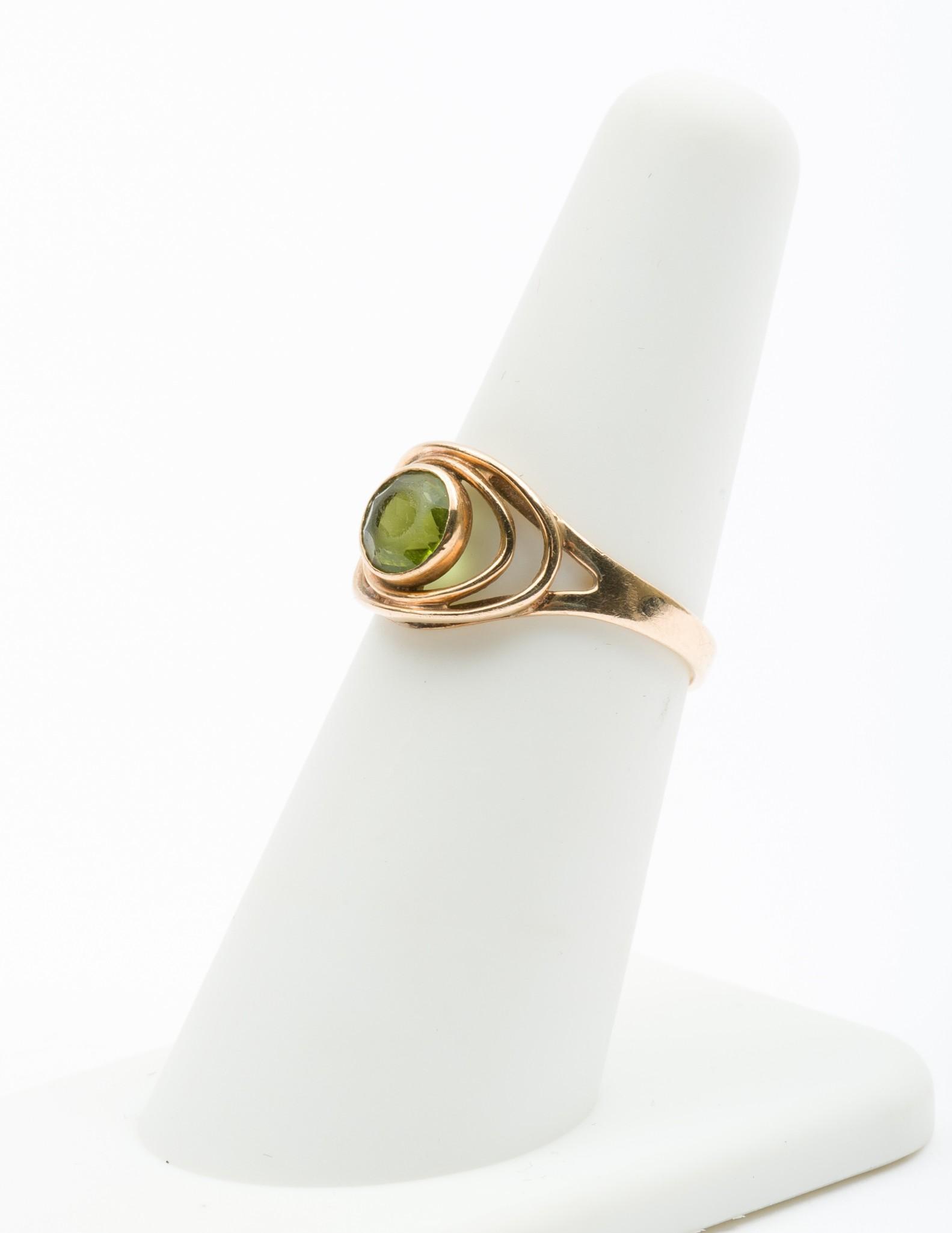 10K Gold & Peridot Modernist Ring (1 of 3)