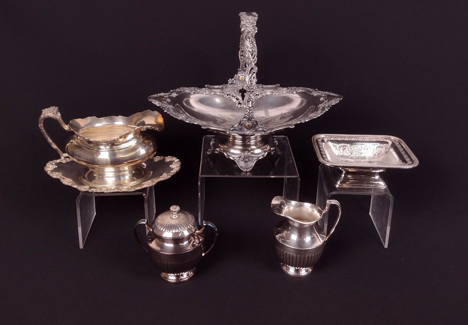 6 Pcs Silverplate incl Basket (1 of 6)