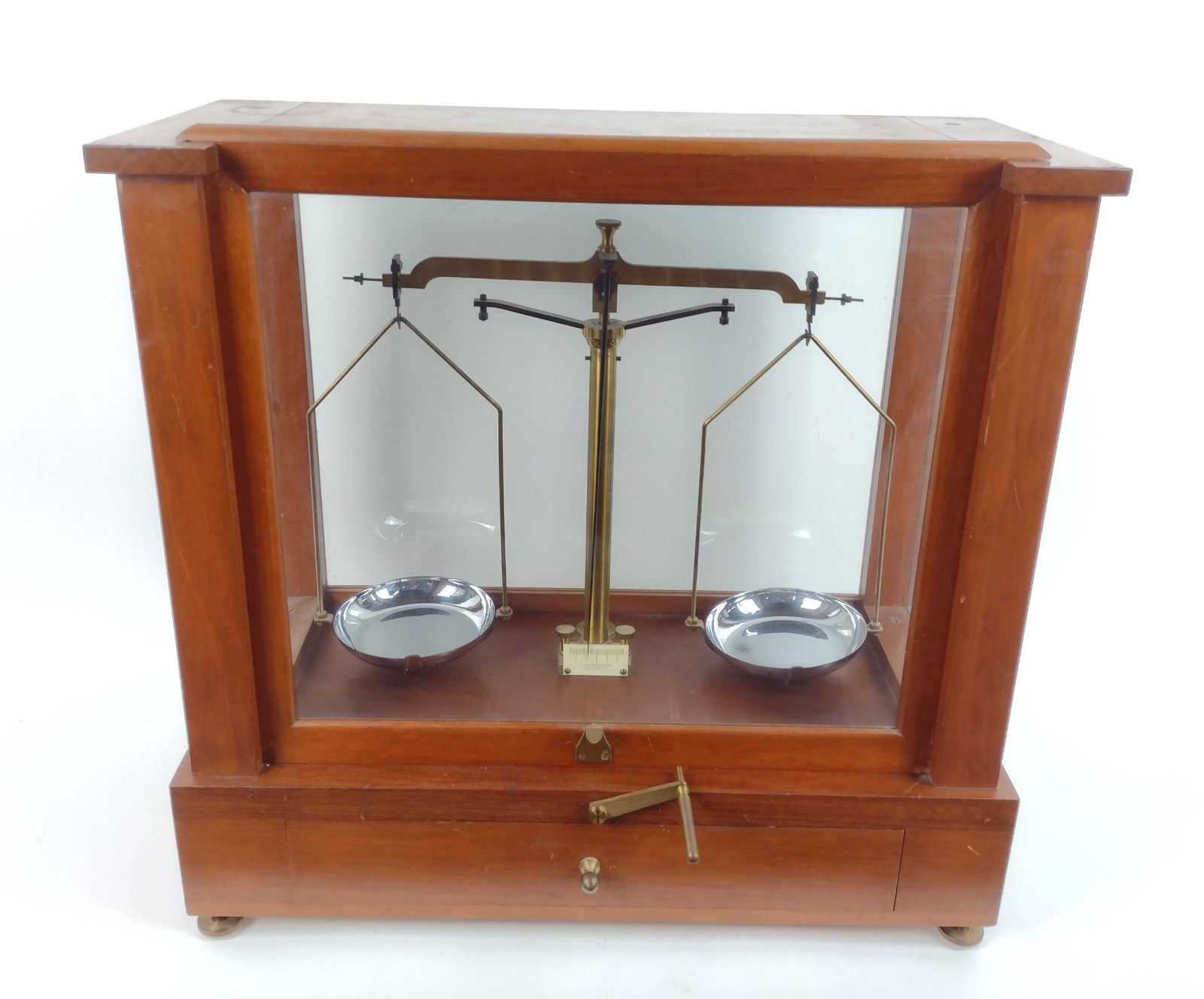 E. Hopkin and Sun Scientific Scale (1 of 5)