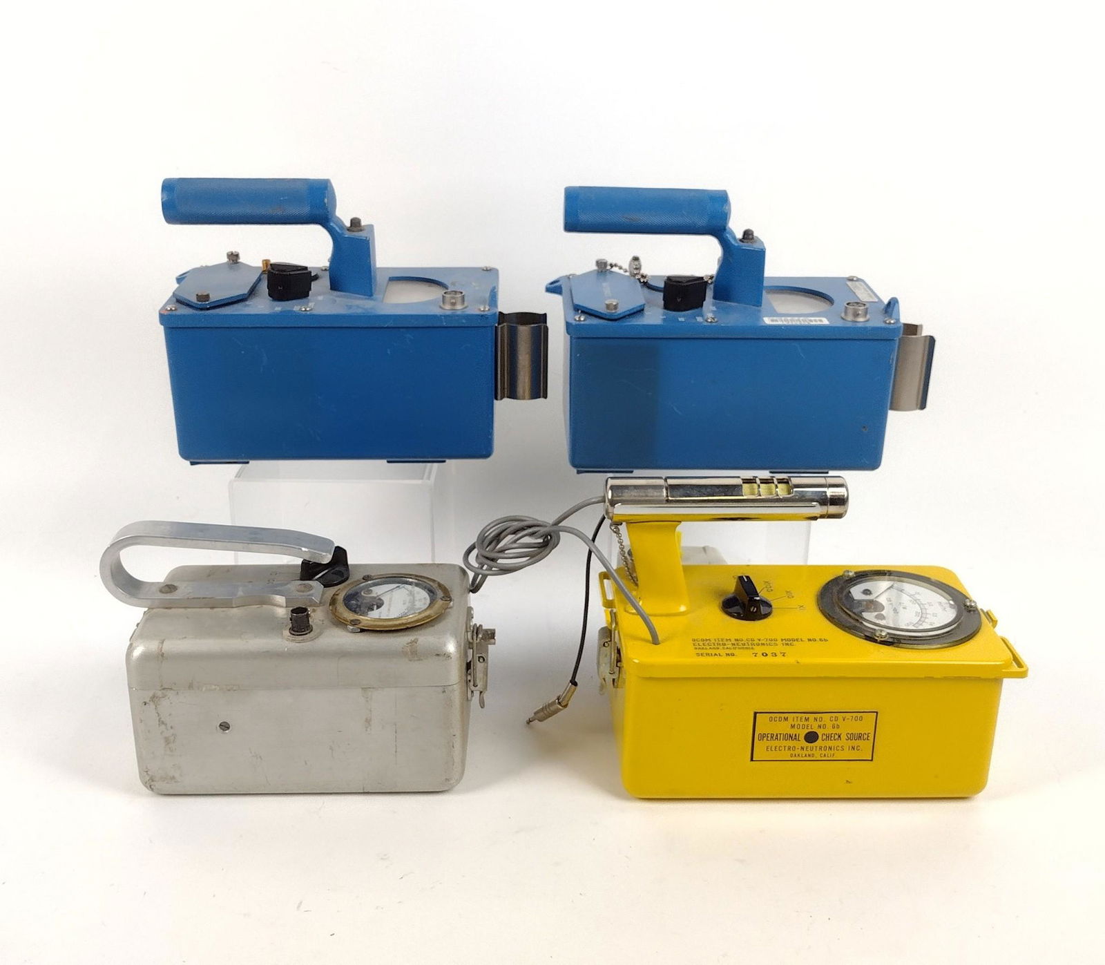 4 Geiger Counters incl Universal Atomics (1 of 5)