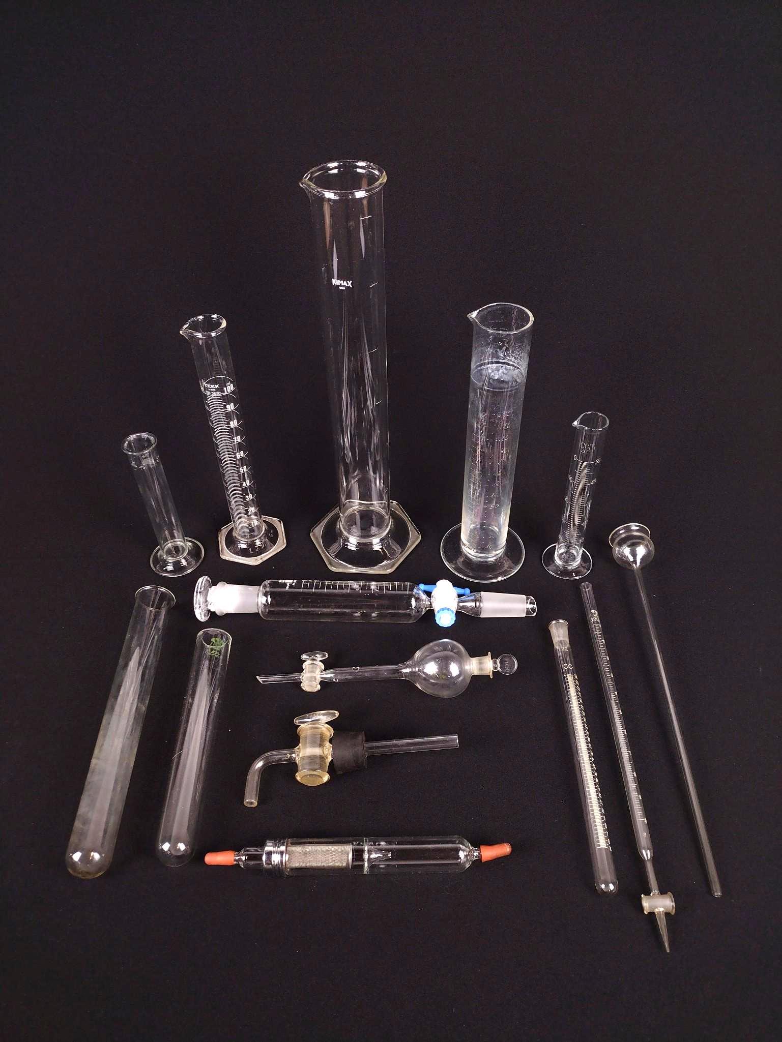 14 Pcs Scientific Glassware (1 of 5)