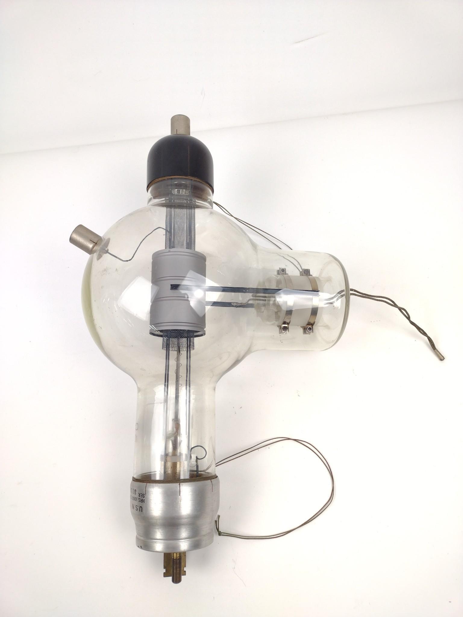 US Navy Tube (1 of 5)