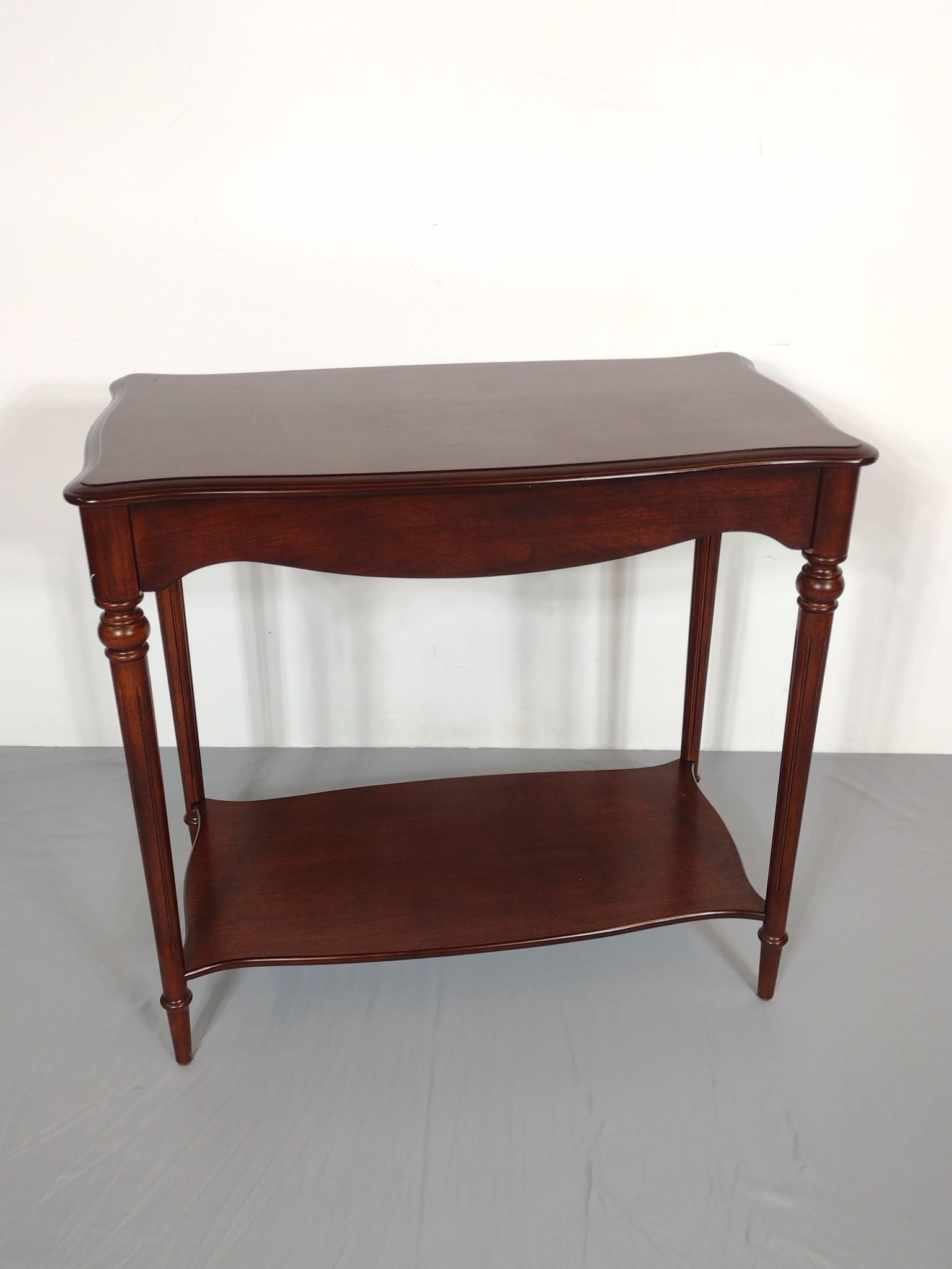 Bombay Company Hall Table (1 of 5)