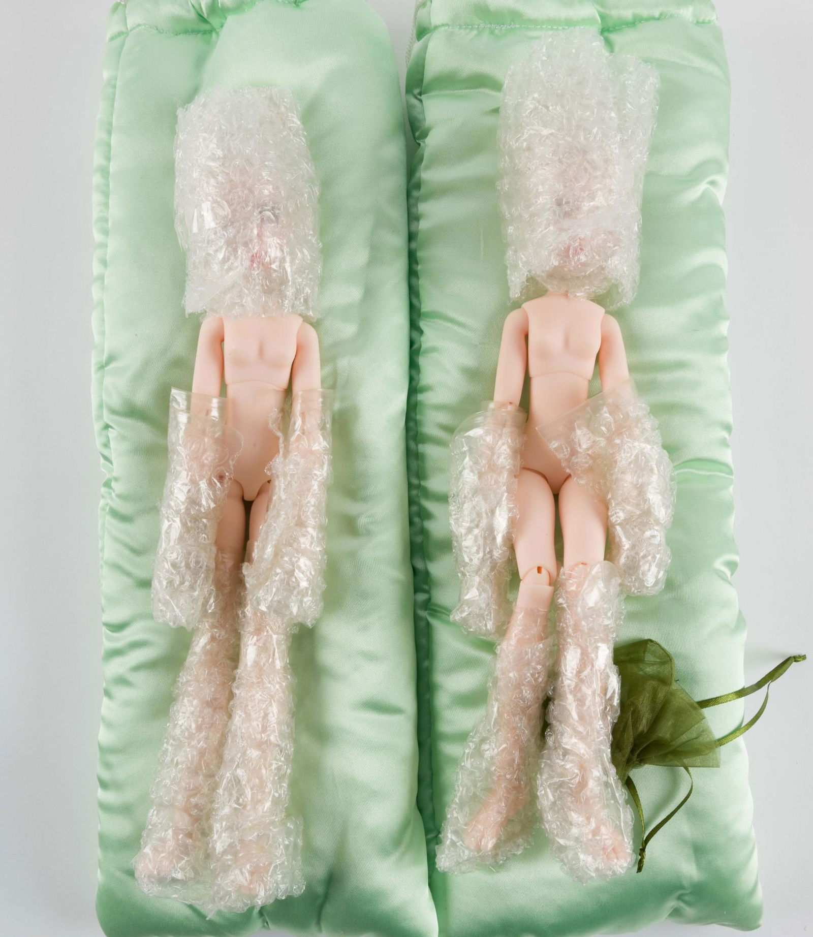 2 Kaye Wiggs Kaze Kidz Dolls (1 of 3)