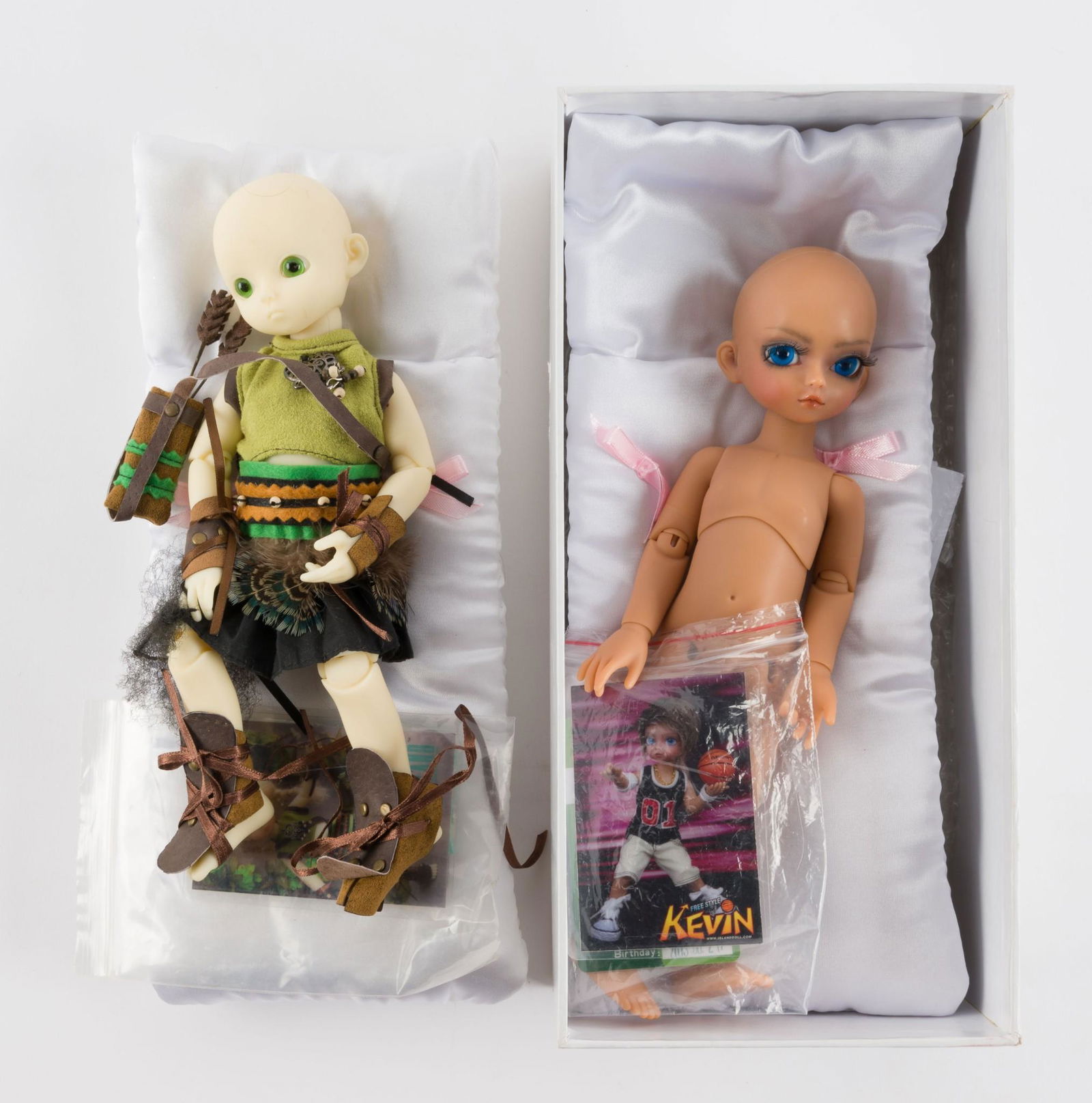 2 Island Dolls (1 of 6)