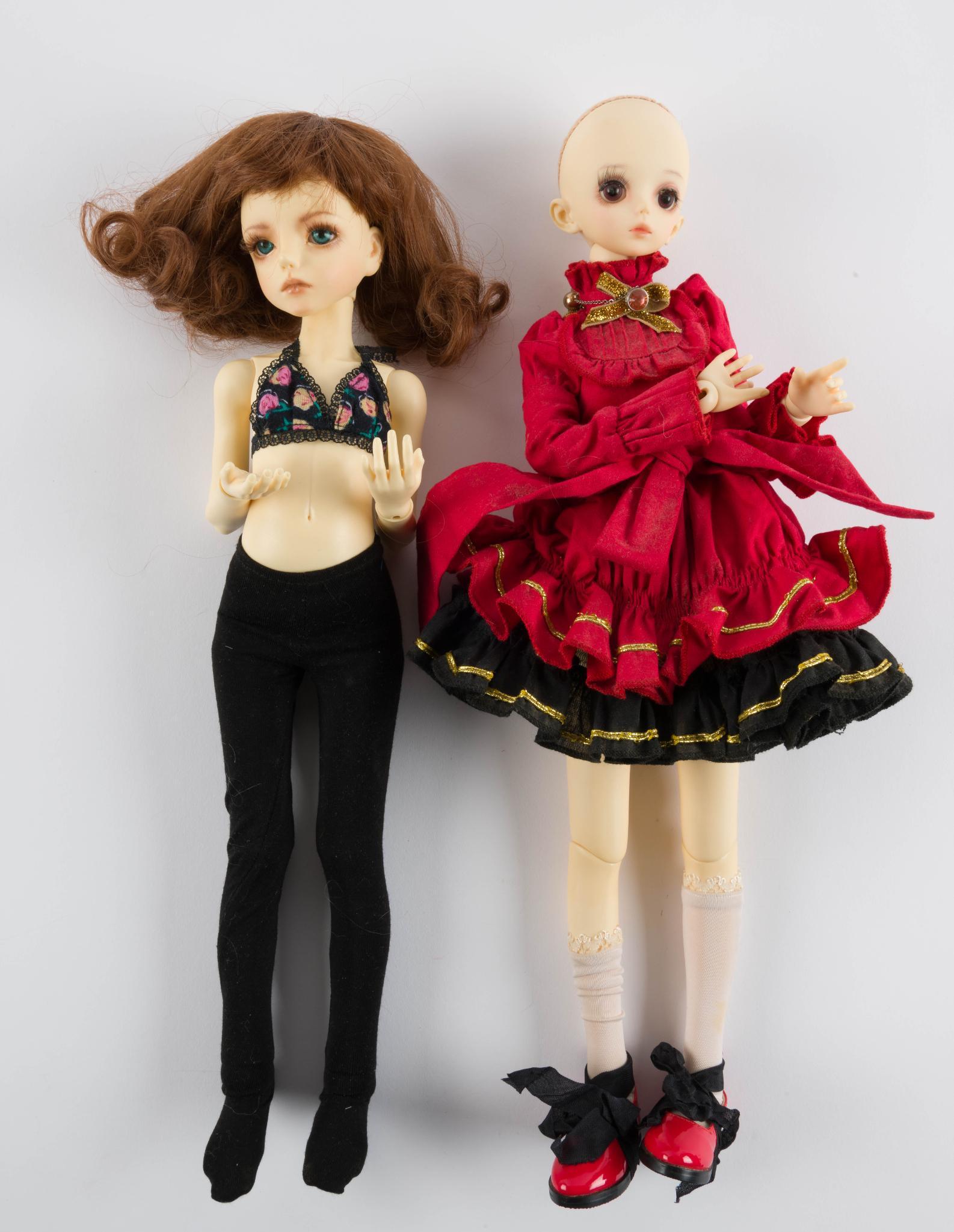 2 Doll Zone Dolls (1 of 3)