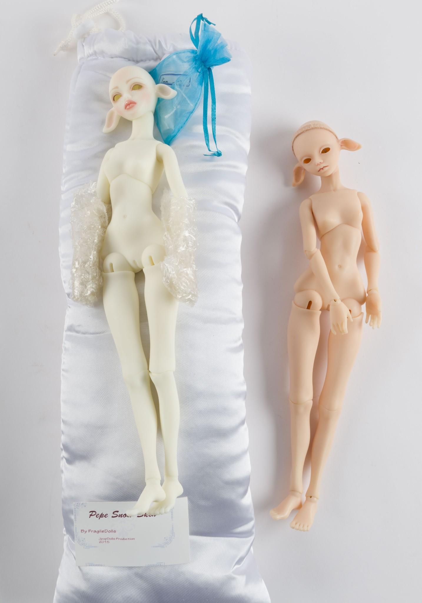 2 Fragile Dolls by JpopDolls: Includes Pepe Snow Skin, 2015. Both basic, 14". MH. IMPORTANT: Before bidding, please read the terms and conditions. When you registered for the auction you agreed to these terms and will be required 