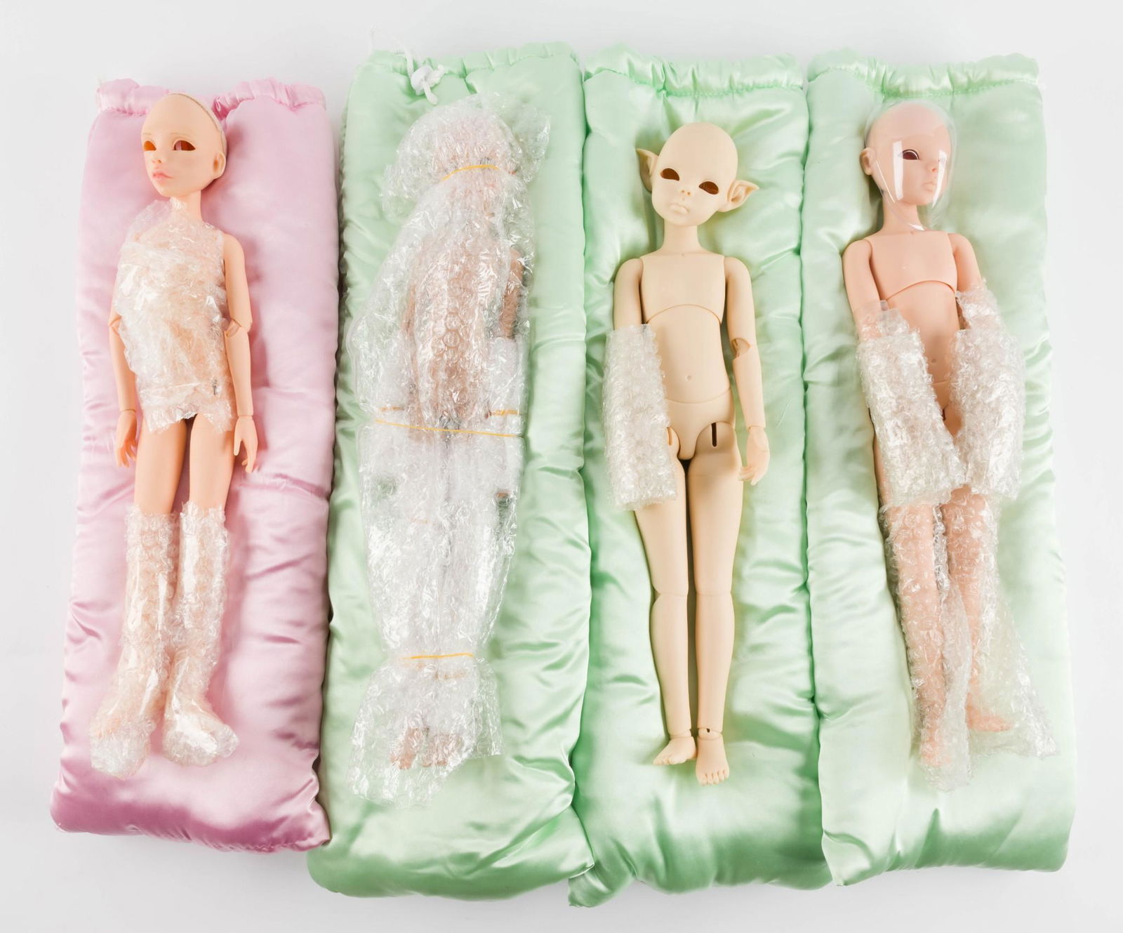 4 18" Bobobie Dolls (1 of 5)