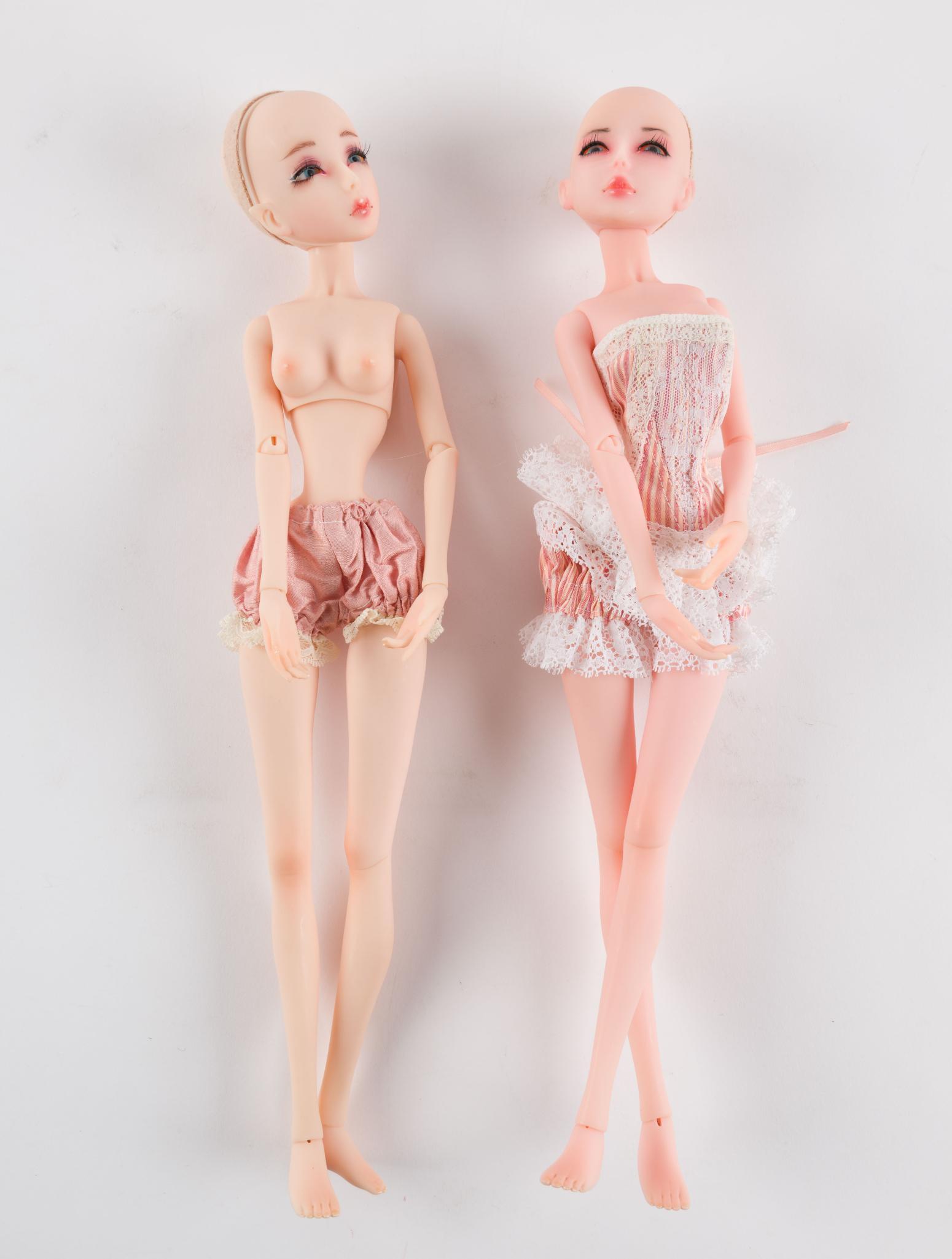 2 Dark Tales Mayfair Dolls (1 of 3)