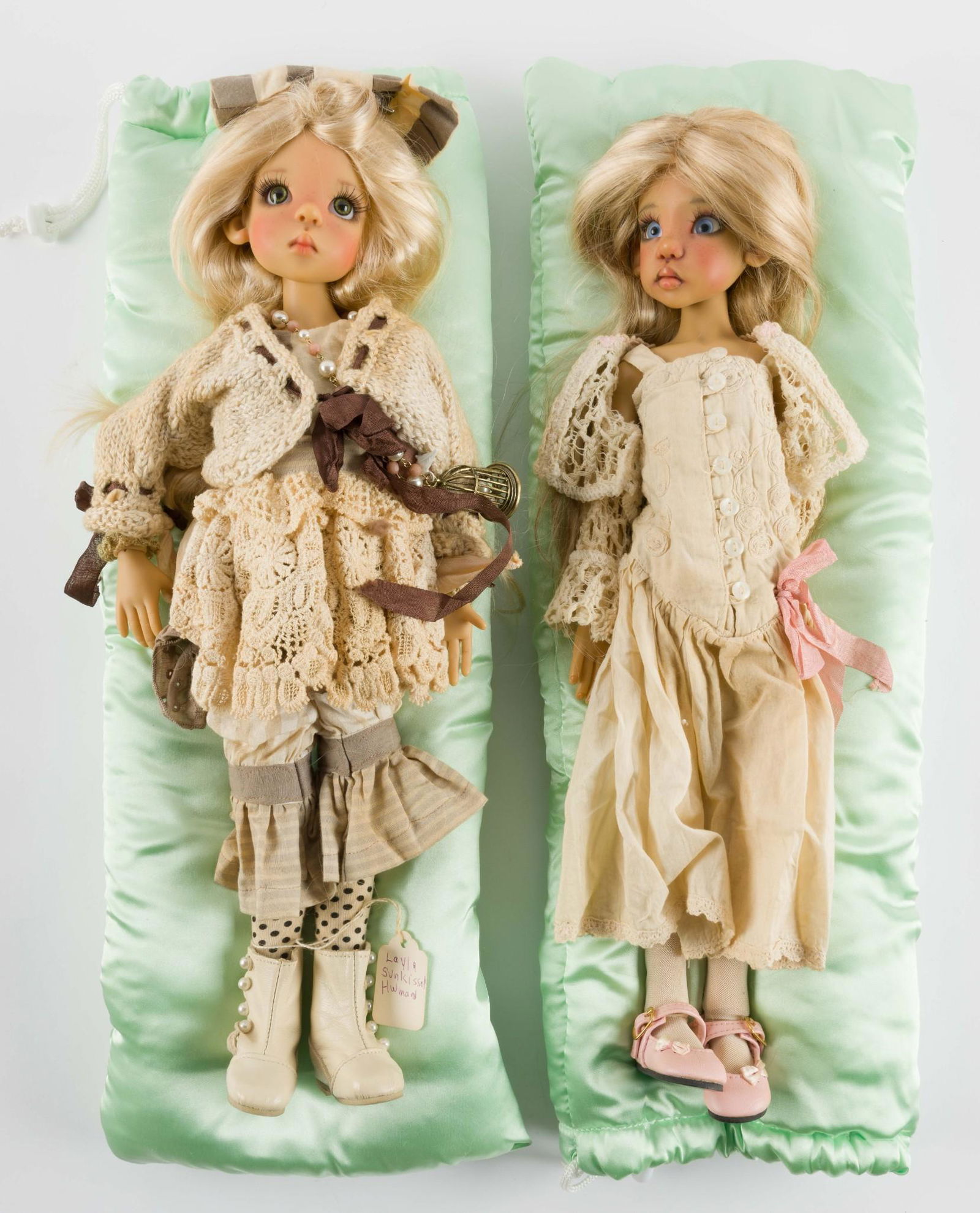 2 Kaye Wiggs Kayz Kids Layla Sunkissed Dolls (1 of 3)