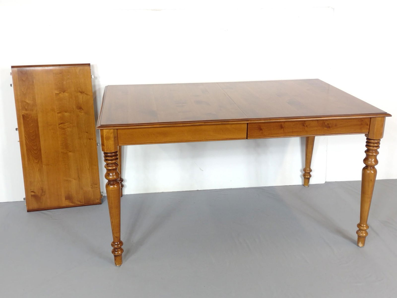 Ethan Allen Dining Table (1 of 6)