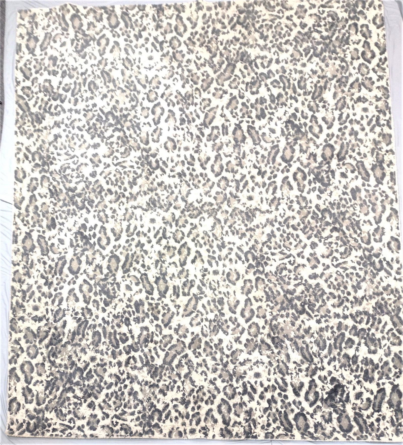 Pottery Barn Cheetah Print Room Size Rug (1 of 2)