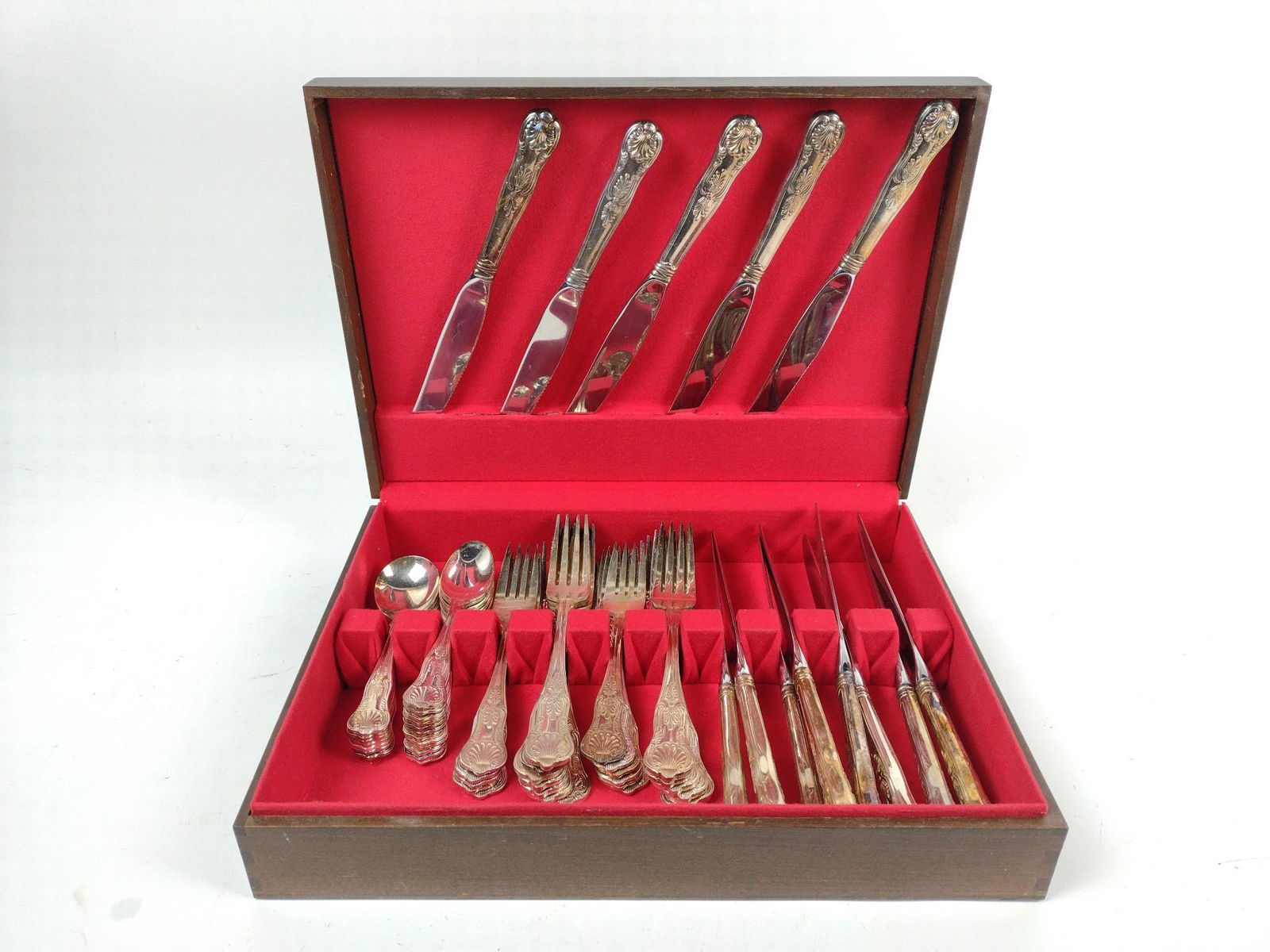 57 Pcs International Silverplate Flatware (1 of 3)