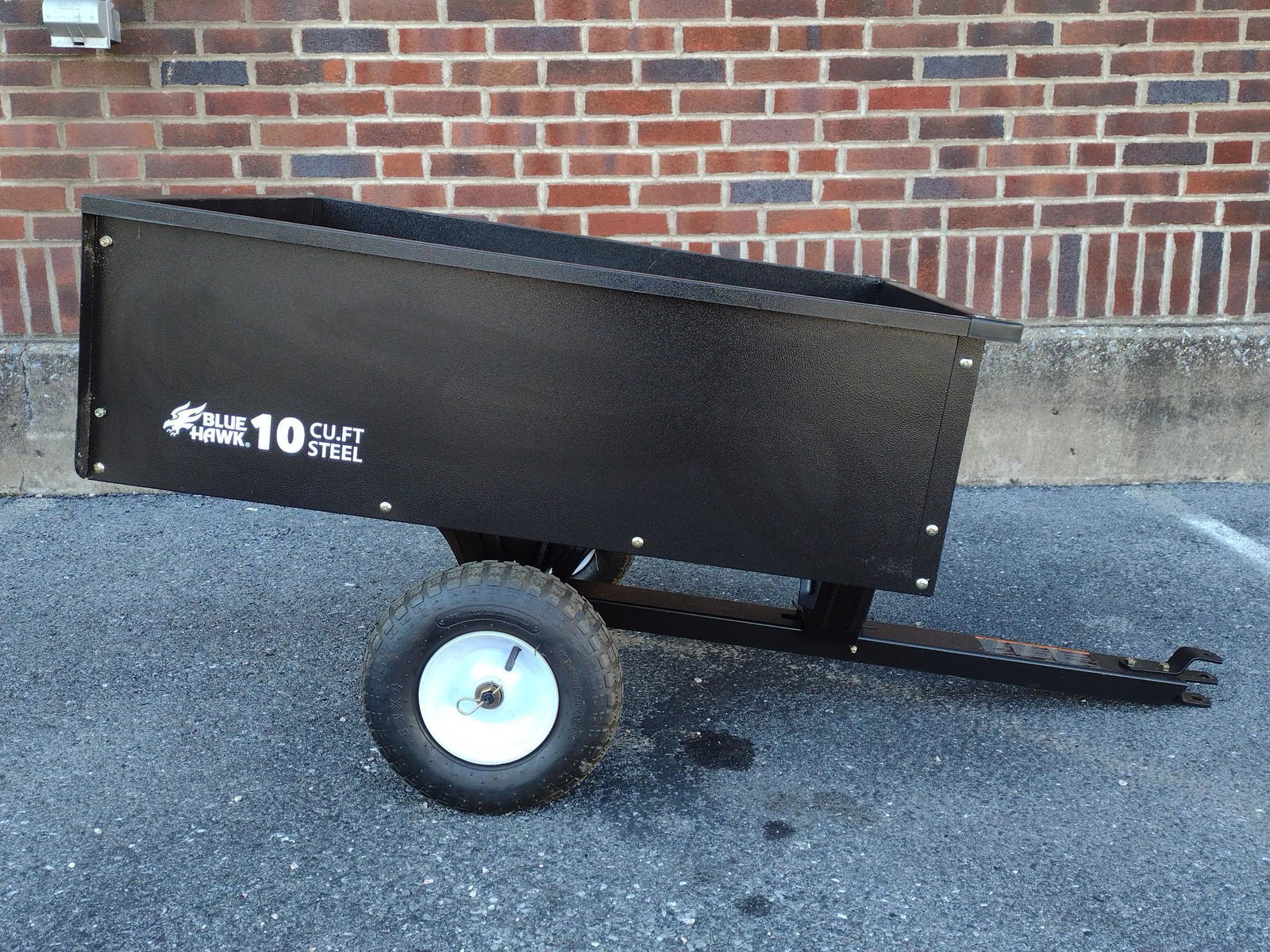 Blue Hawk 10 CU FT Steel Yard Cart (1 of 4)