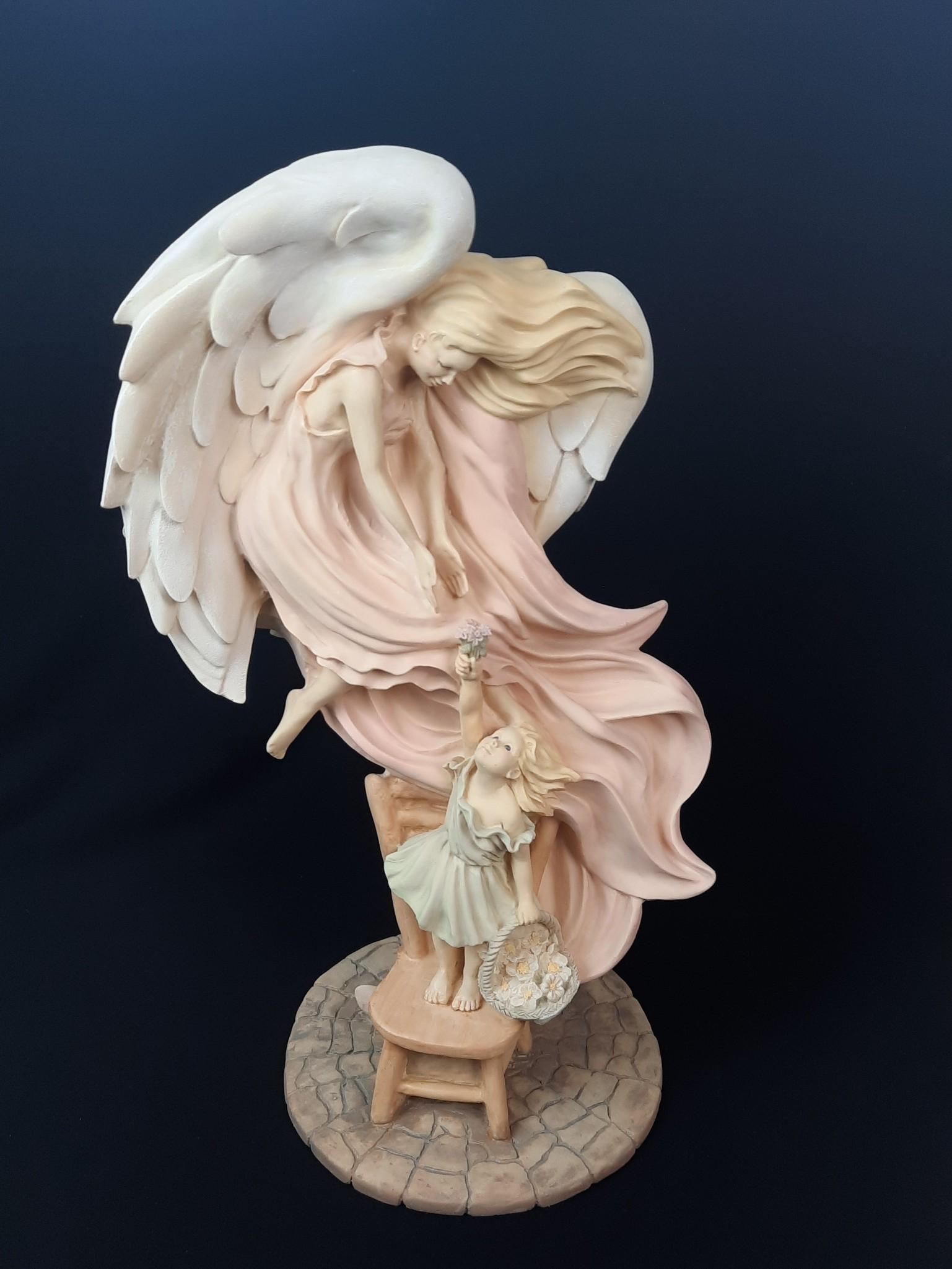 United Designs A Little Closer To Heaven Ltd Ed Figurine (1 of 4)