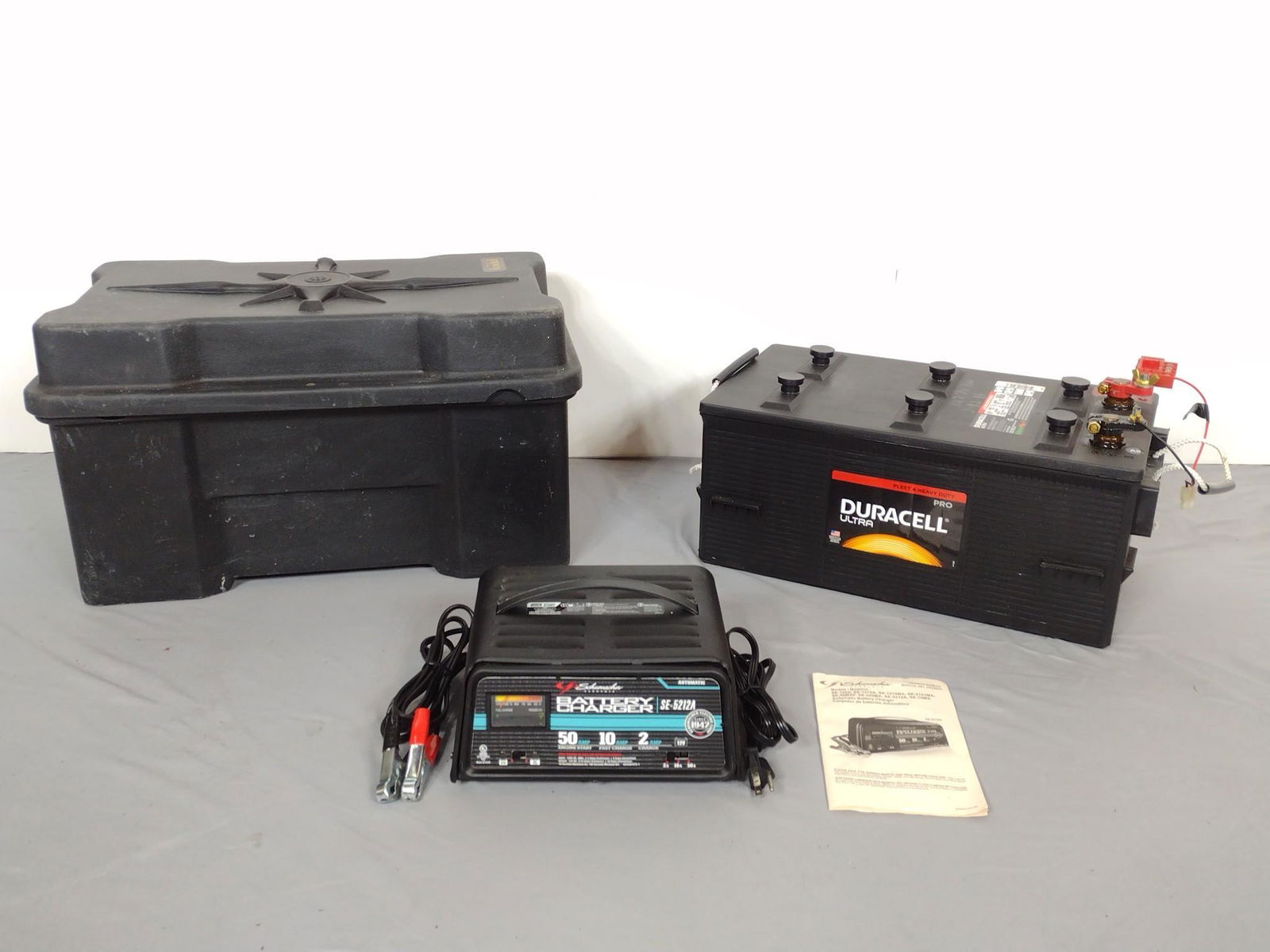 Duracell Ultra Pro Heavy Equipment Battery & Charger (1 of 5)