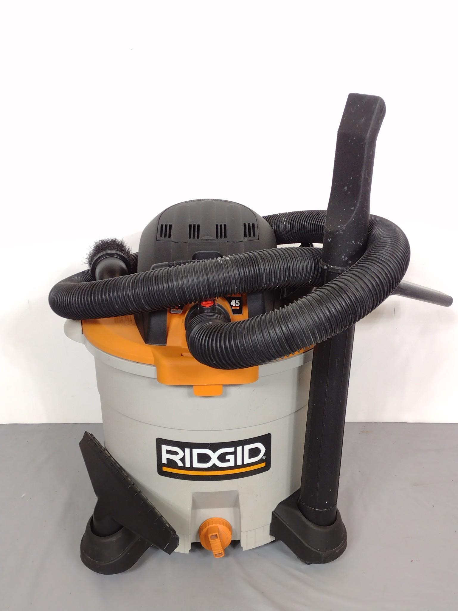 Ridgid 12 Gallon Wet/Dry Shop Vac (1 of 4)