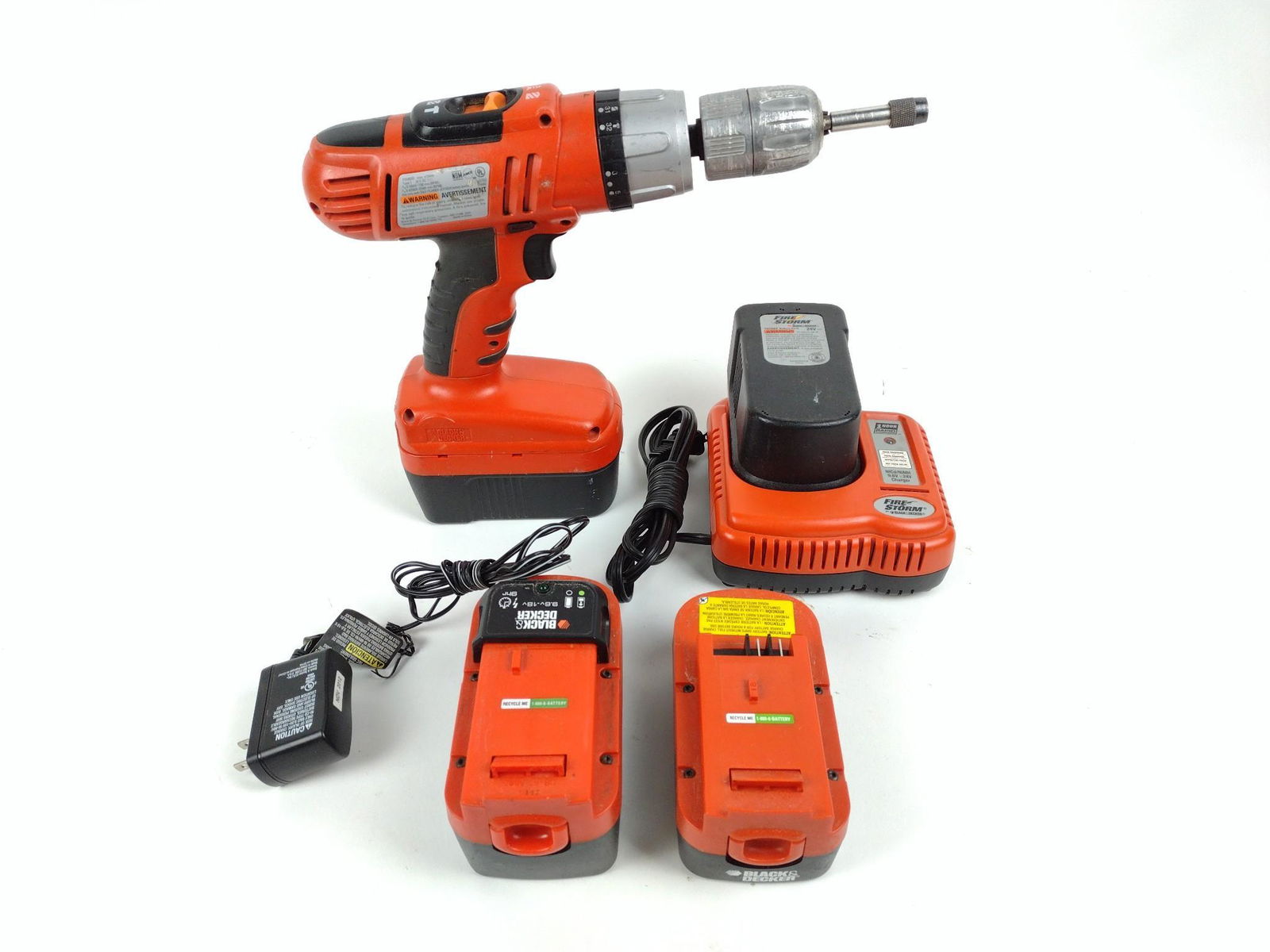 Black & Decker Fire Storm Drill w/Batteries (1 of 2)