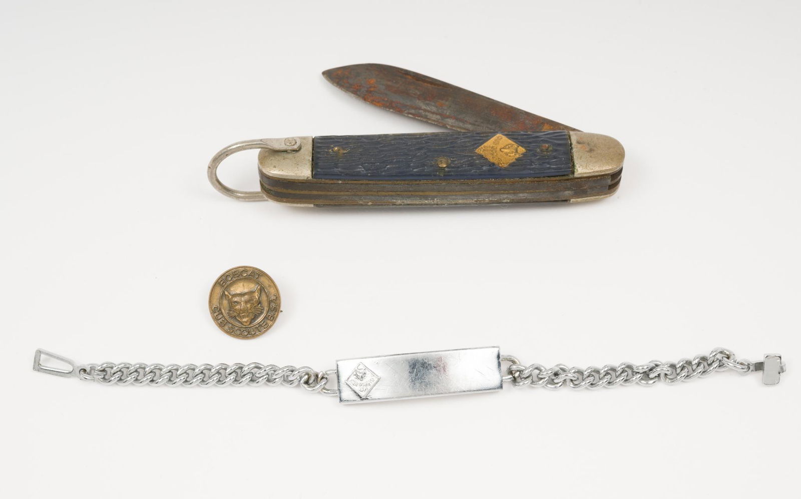 Boy Scouts Of America Pin, Bracelet And Knife (1 of 5)