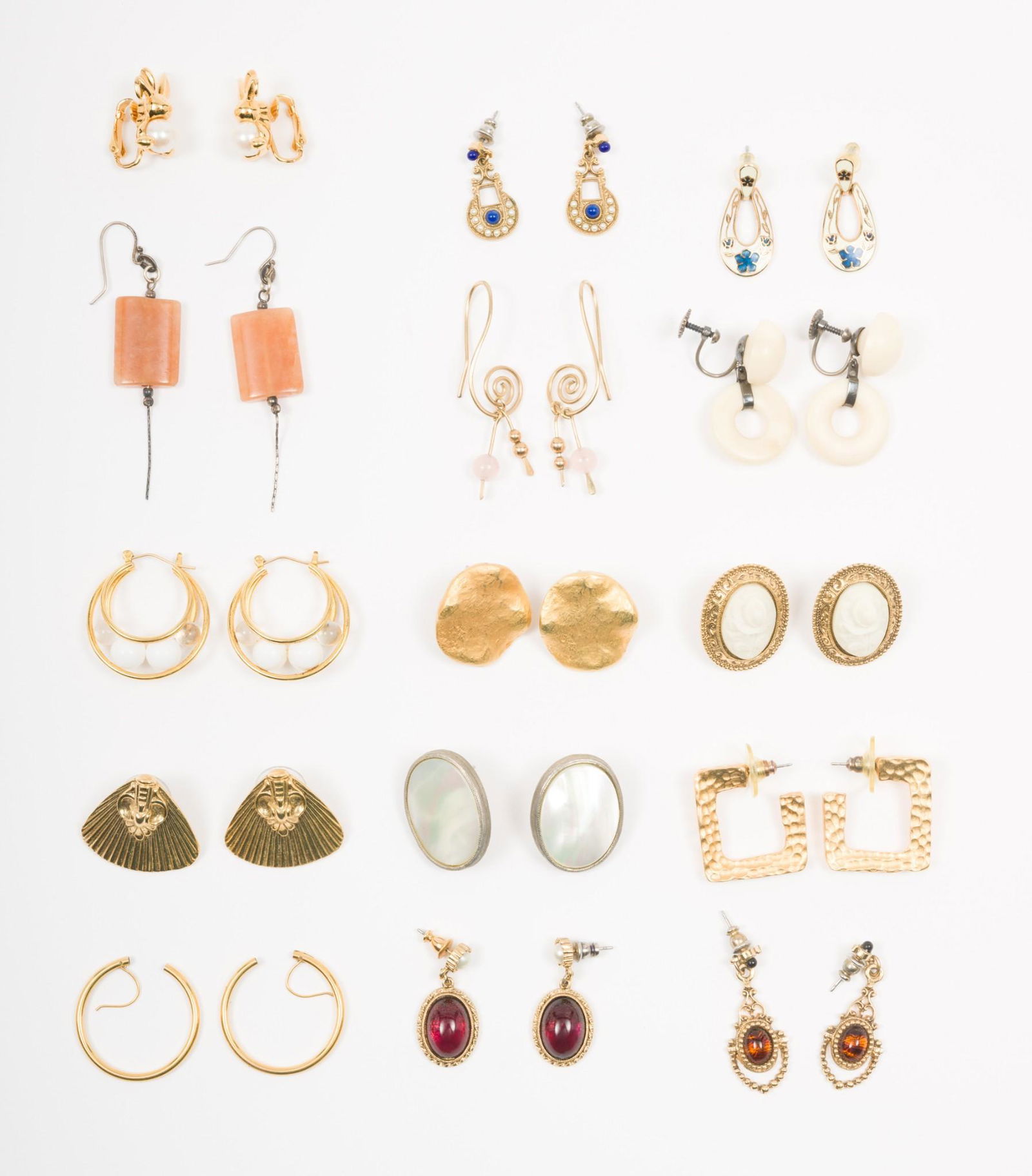 15 Prs Earrings (1 of 5)