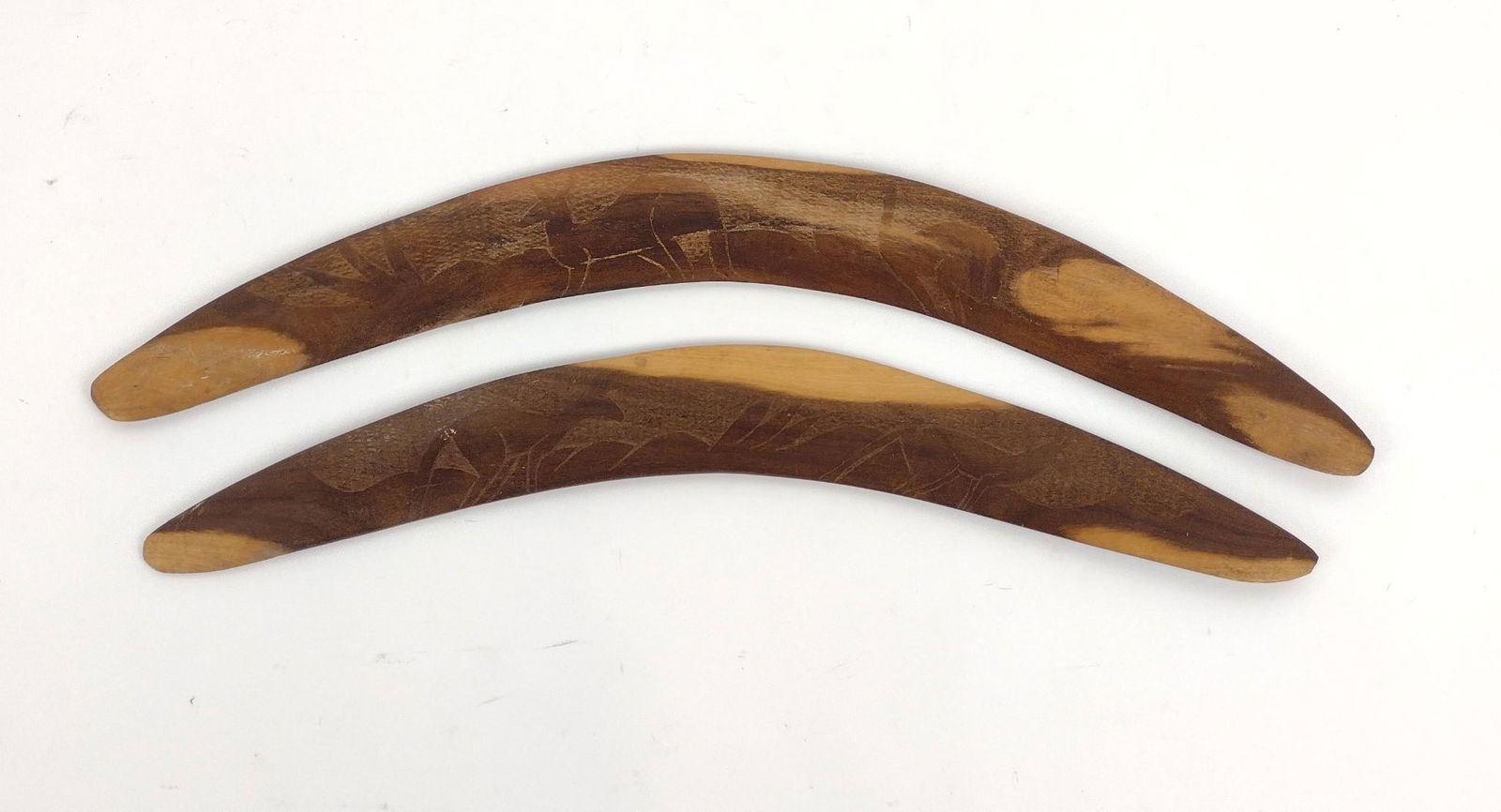 2 Australian Wooden Boomerangs (1 of 3)