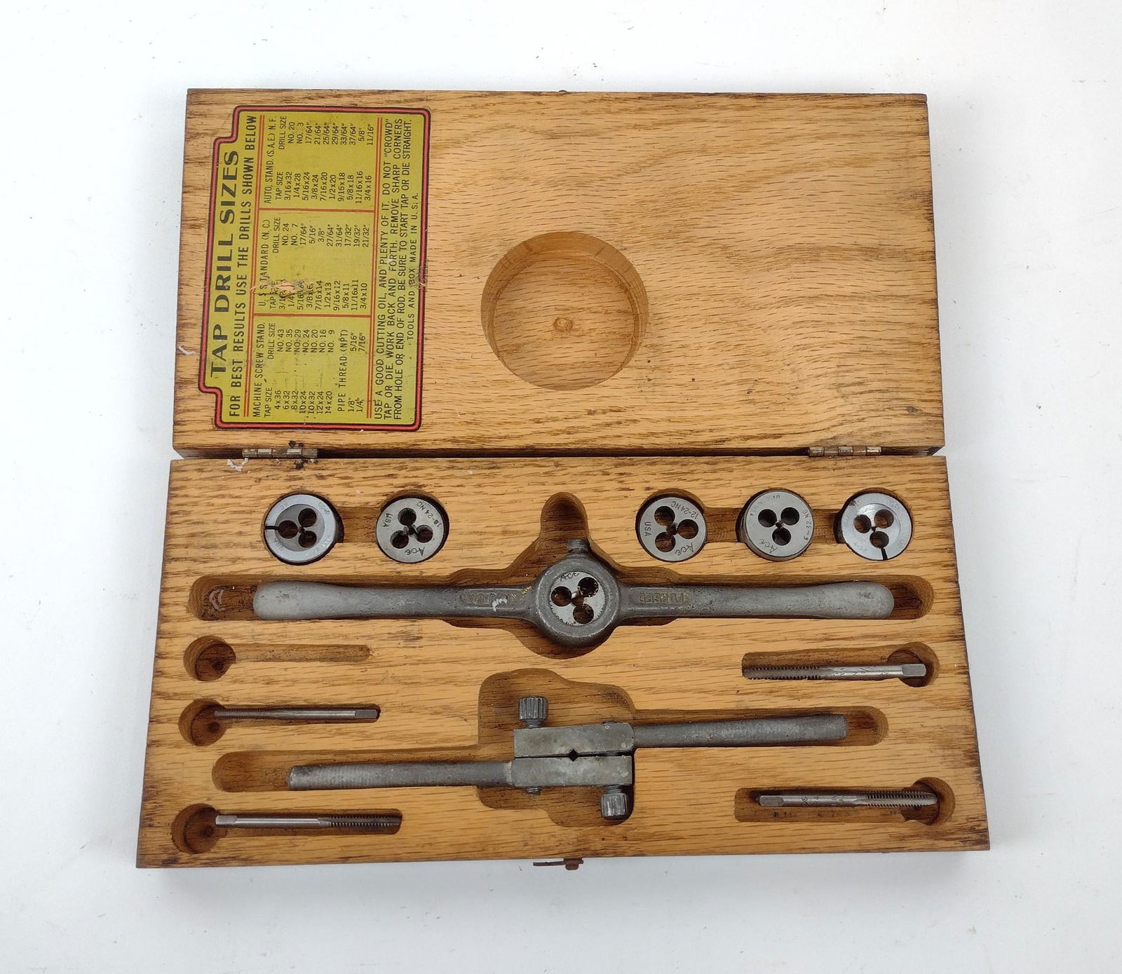 Henry L. Hanson Co. Tap and Die Set (1 of 3)