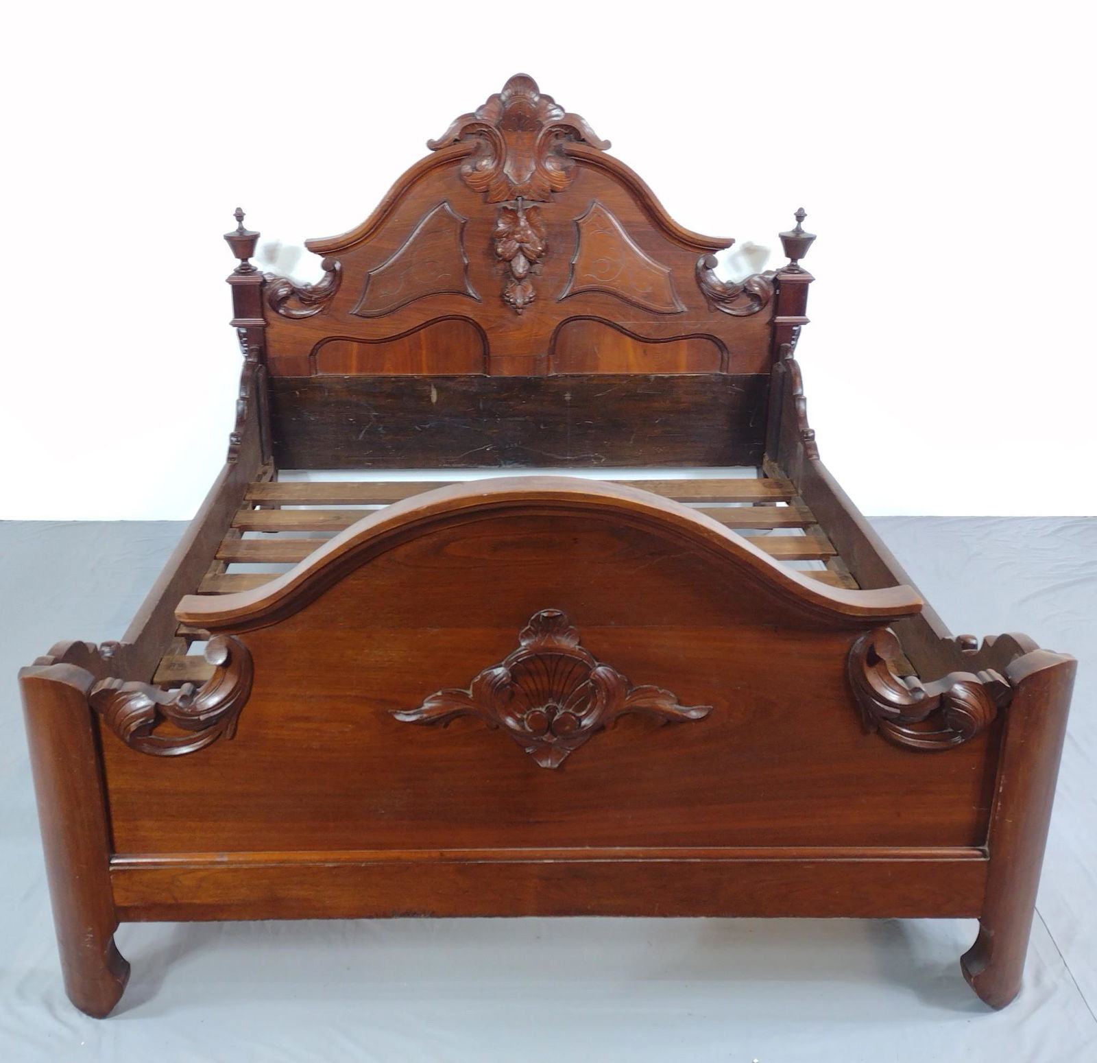 Victorian Carved Bed (1 of 6)