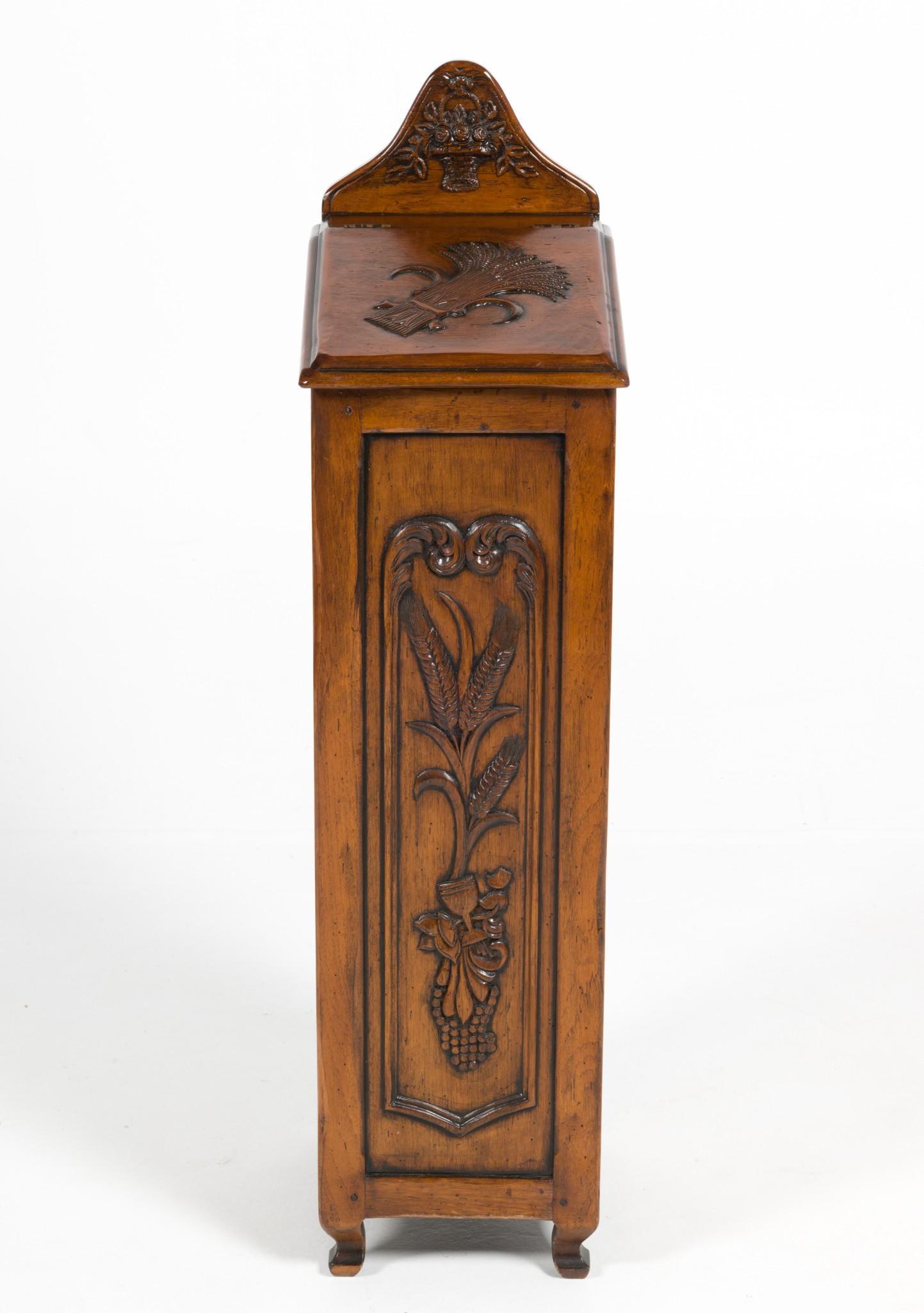 Carved English Walnut Umbrella Stand (1 of 6)