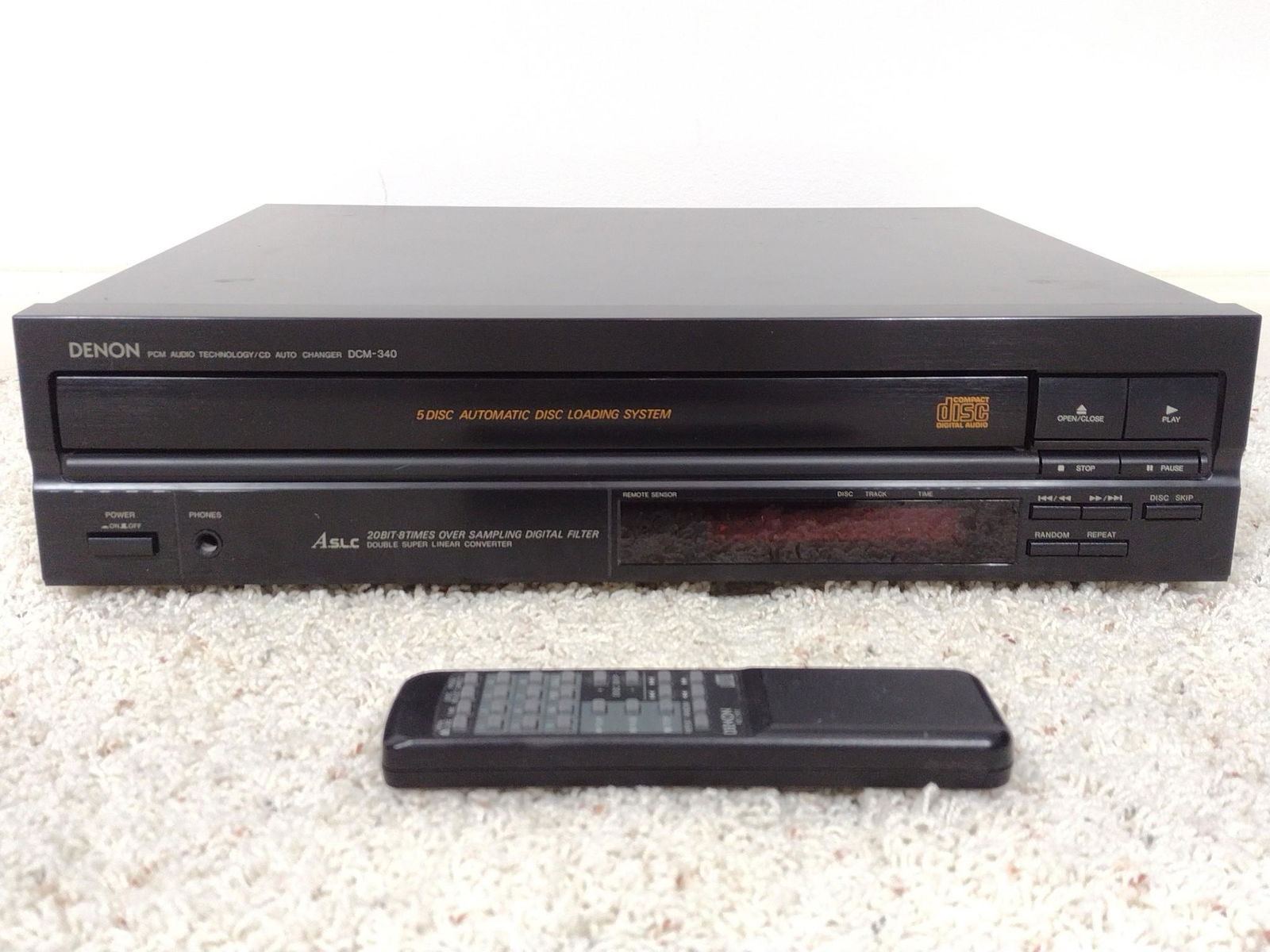Denon 5 Disk CD Player (1 of 4)