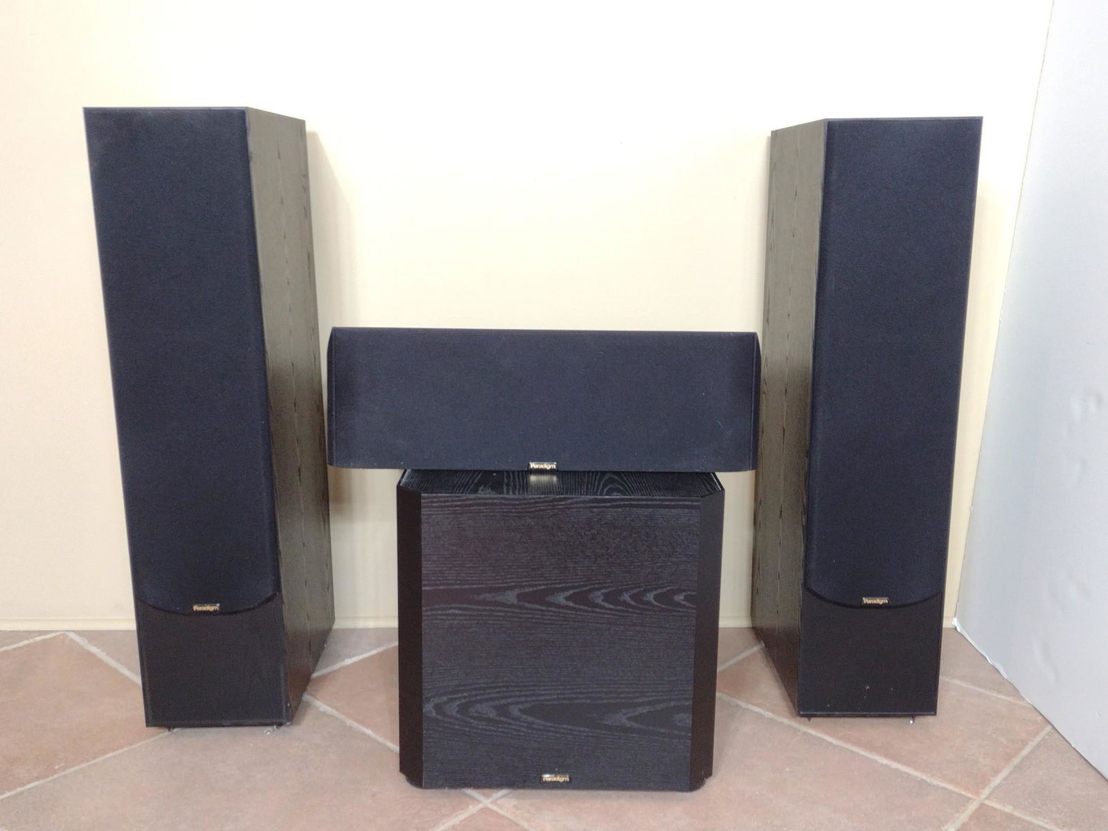 Paradigm PS Series Surround Sound System. (1 of 9)