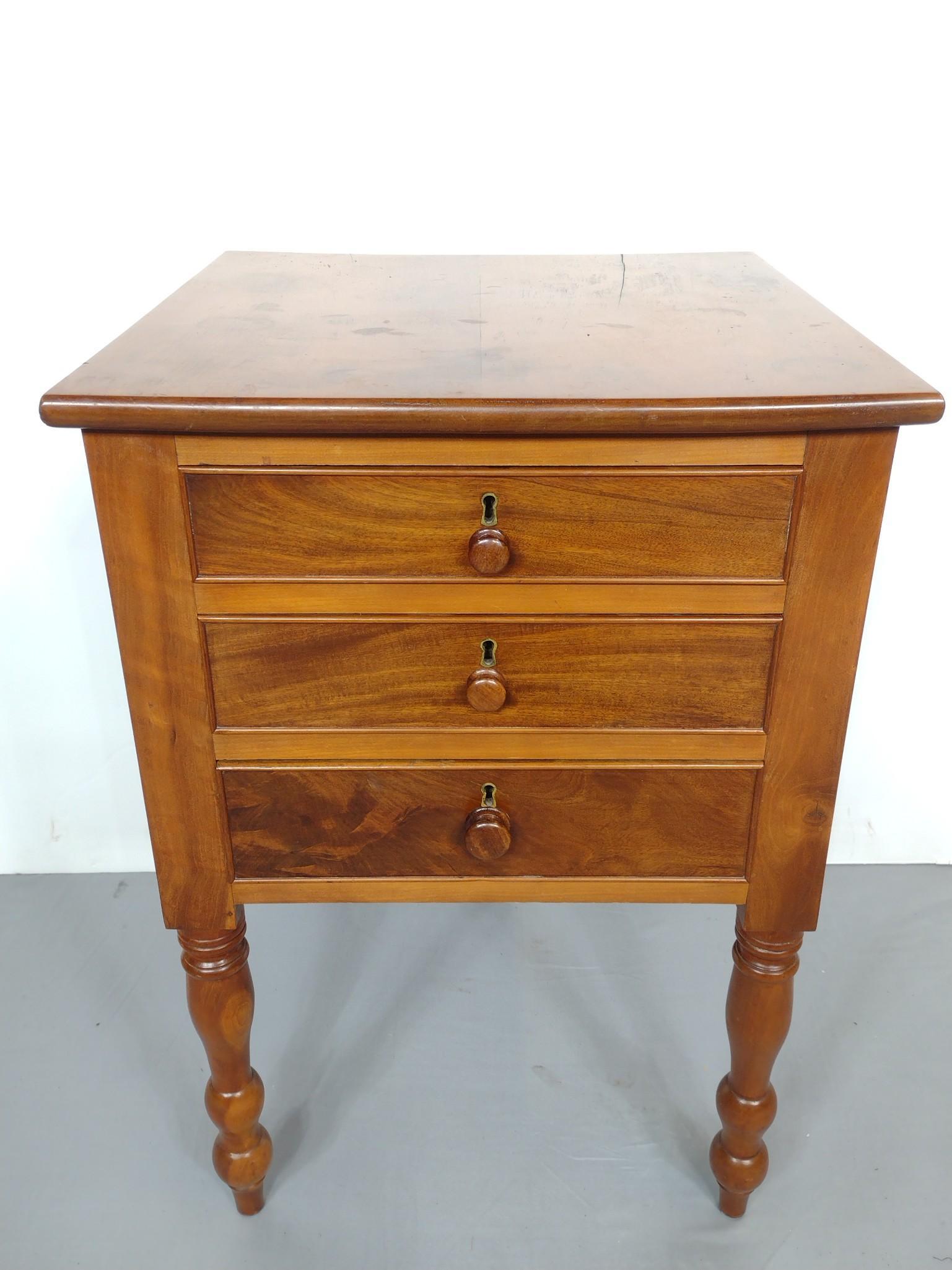 Three Drawer Work Stand (1 of 6)