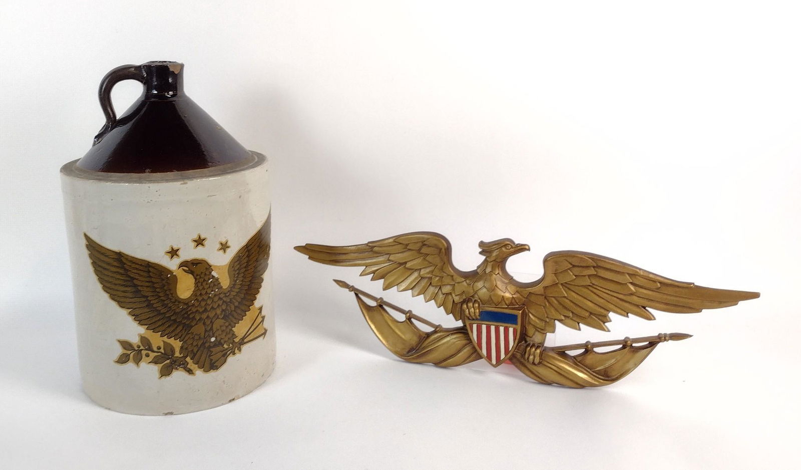 Patriotic Jug & Wall Hanging (1 of 7)
