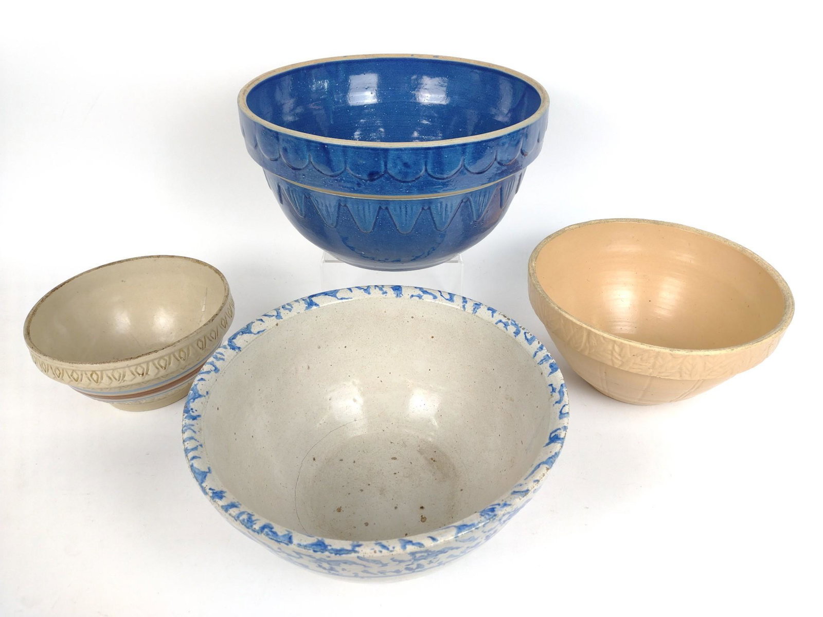 4 Stoneware Mixing Bowls incl Clay City Pottery: Includes Banded and Sponge. 8" to 11-3/4" wide x 4-1/4"to 6-1/4" high. JB IMPORTANT: Before bidding, please read the terms and conditions. When you registered for the auction you agreed to these terms