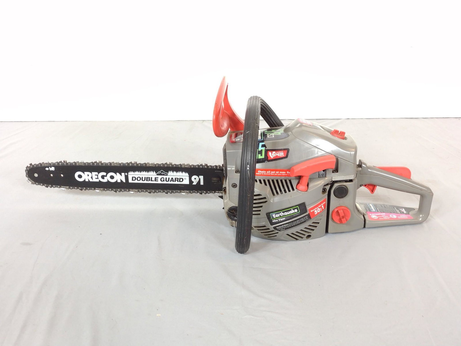 Earthquake 45cc Viper Chainsaw (1 of 4)