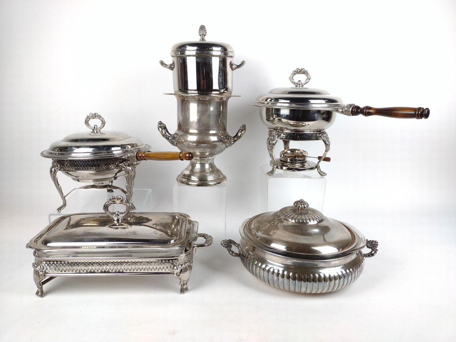 6 Pcs Silverplate incl Chafing Dishes (1 of 4)