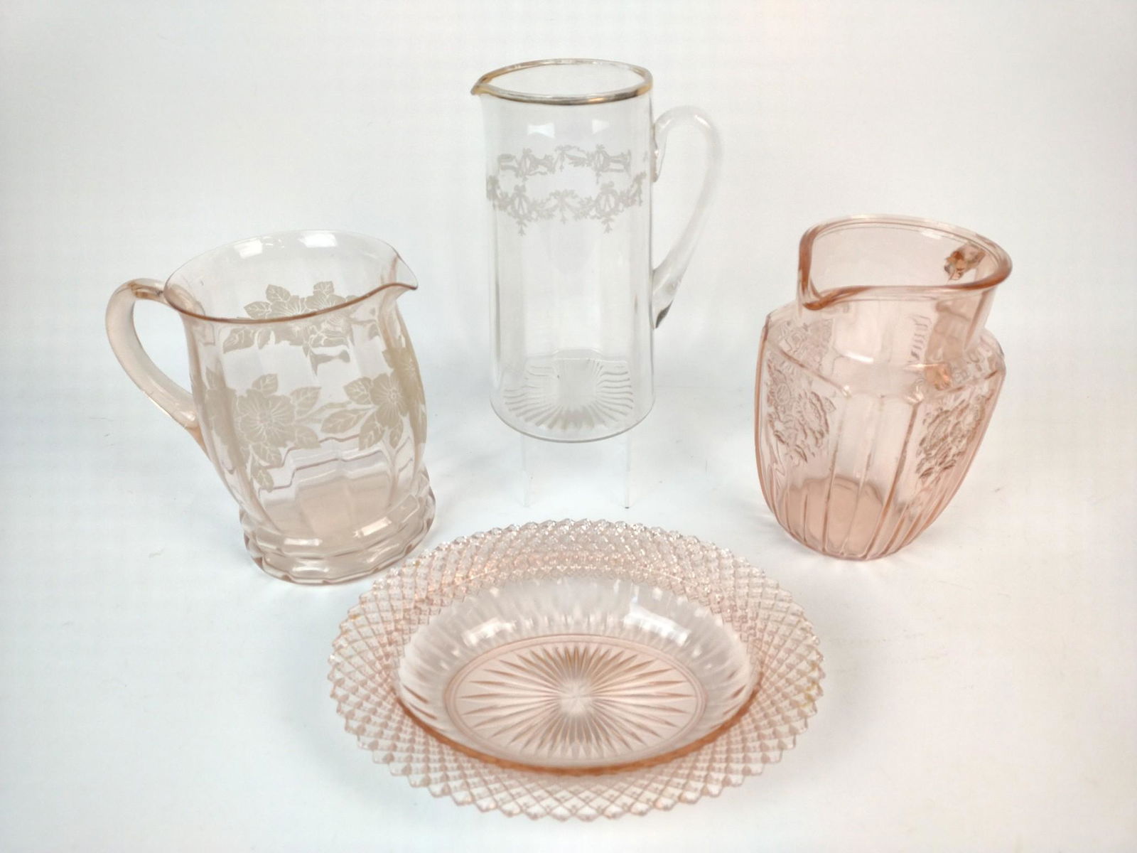 4 Pcs Depression Glass Dish & 3 Pitchers (1 of 3)